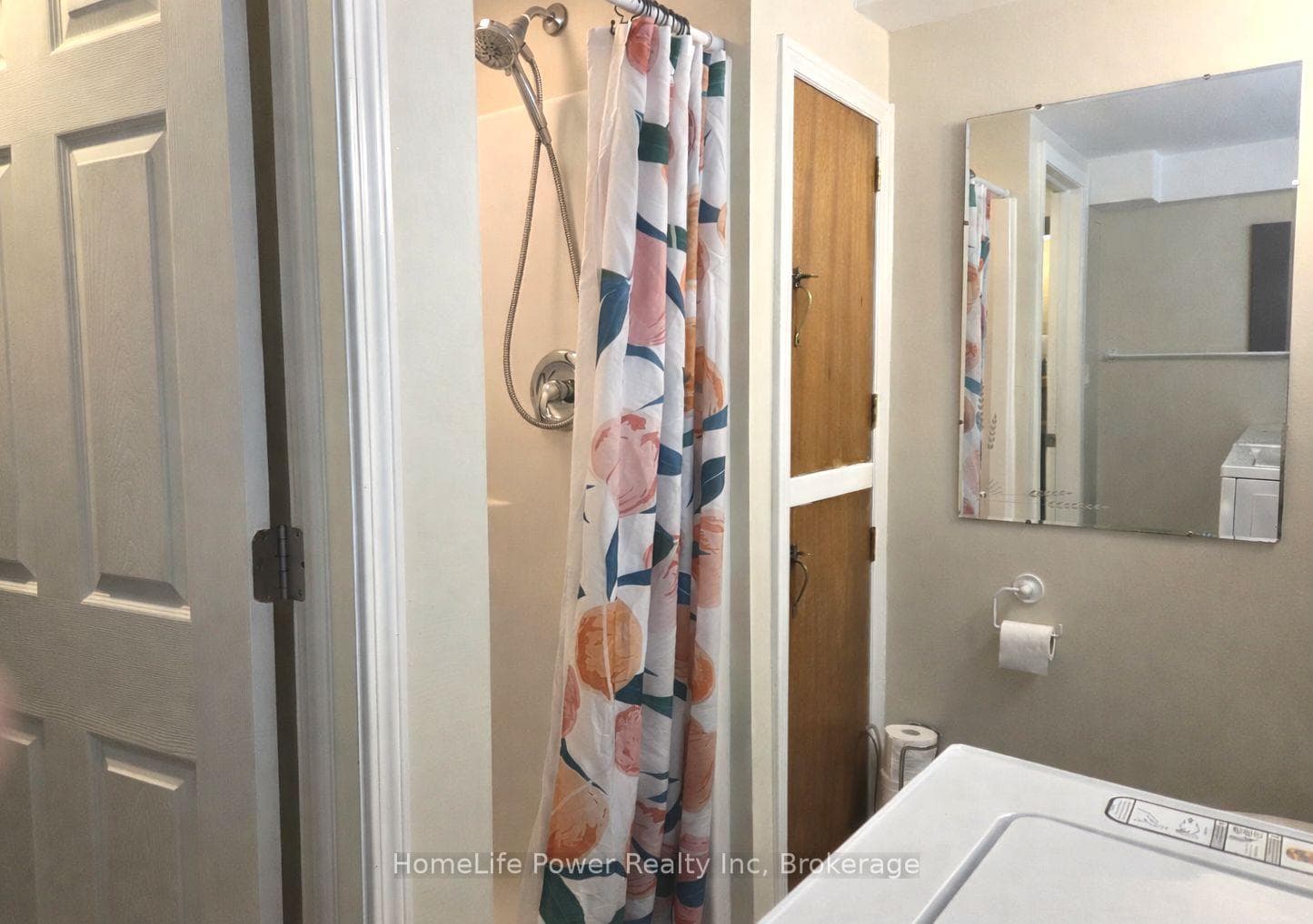 3 piece bath with laundry