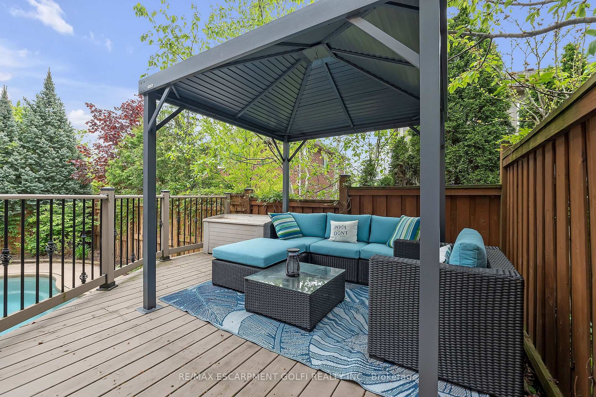 55 Livingstone Drive photo 33