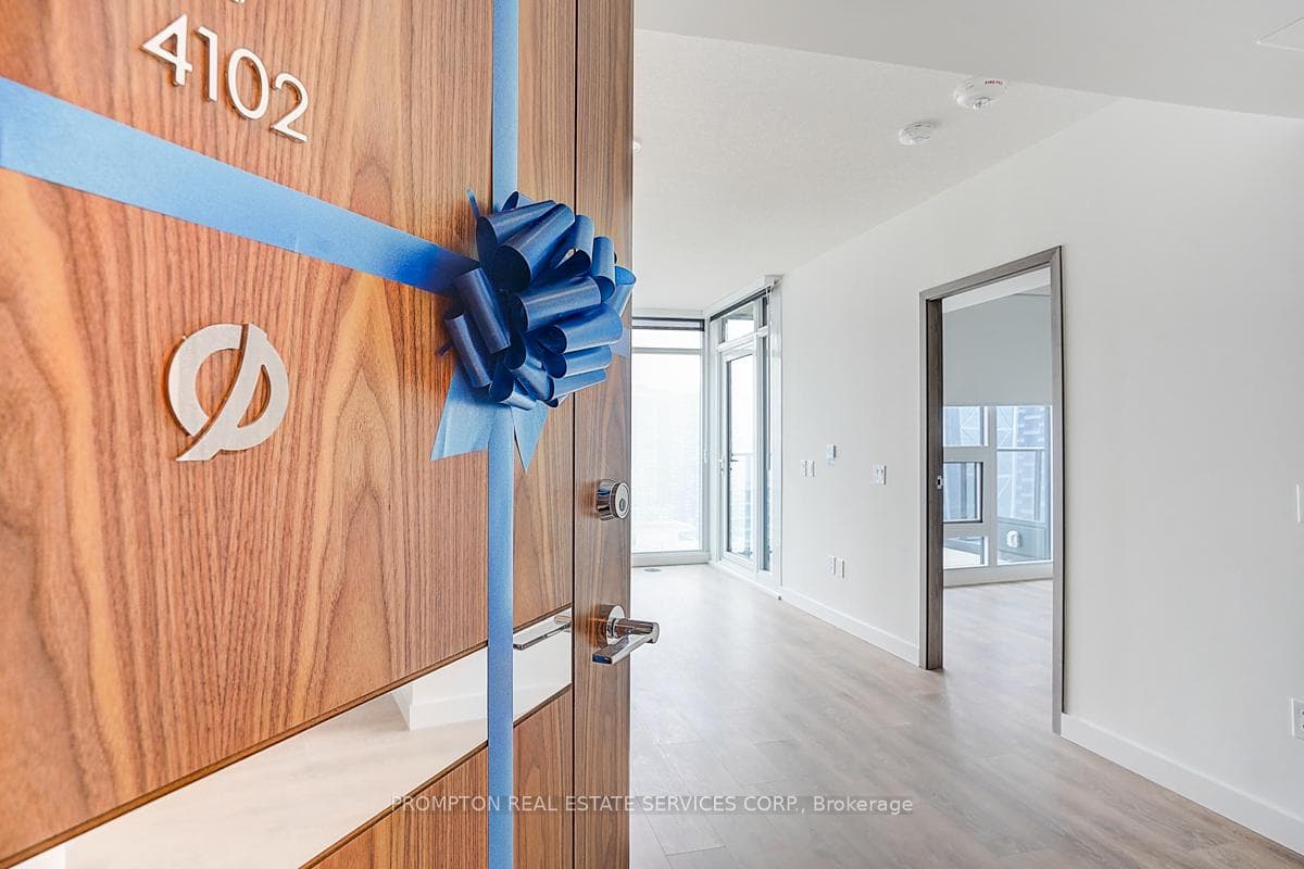 1 Concord Cityplace Way Unit 4102 photo 2