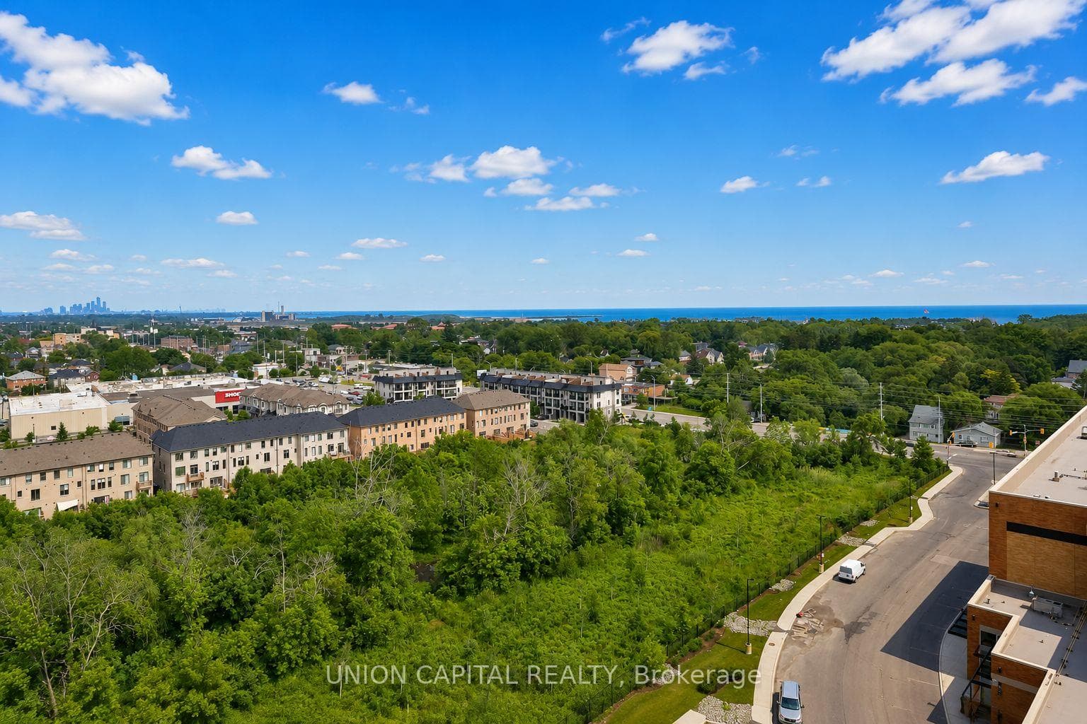 1063 Douglas McCurdy Common Unit 1104 photo 14