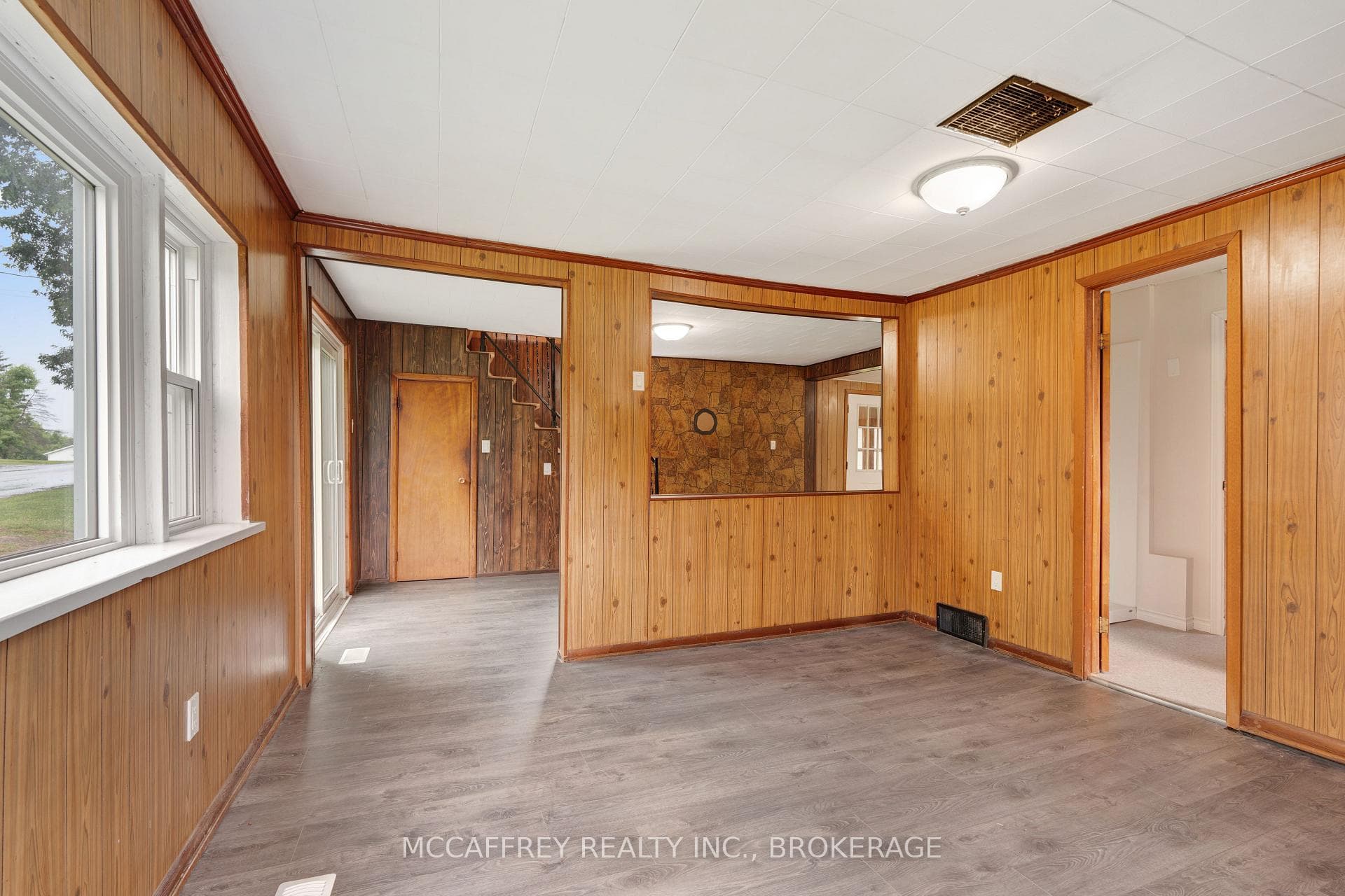 333 Burridge Road photo 10