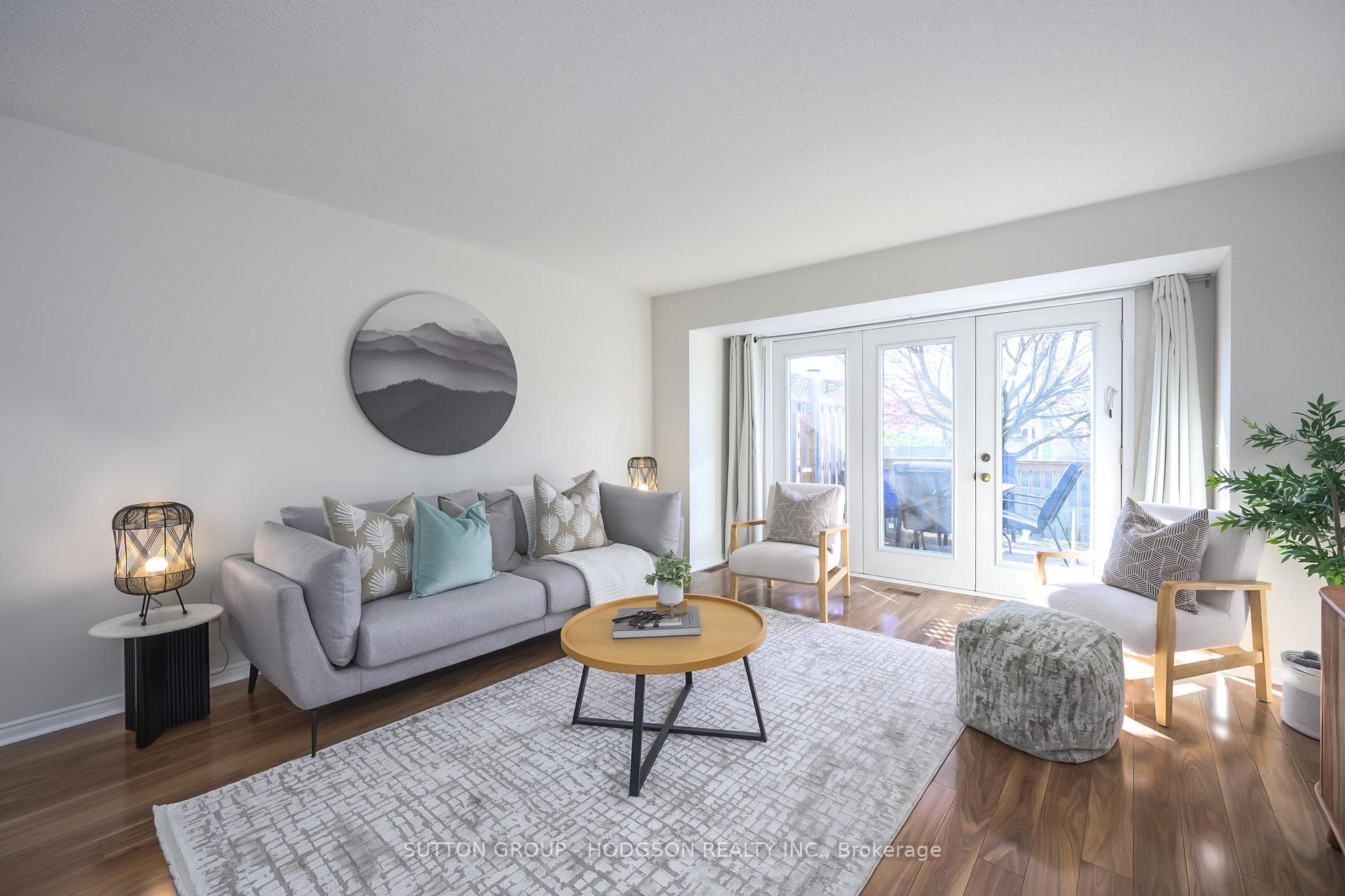 875 Thistledown Way Unit 32 photo 6