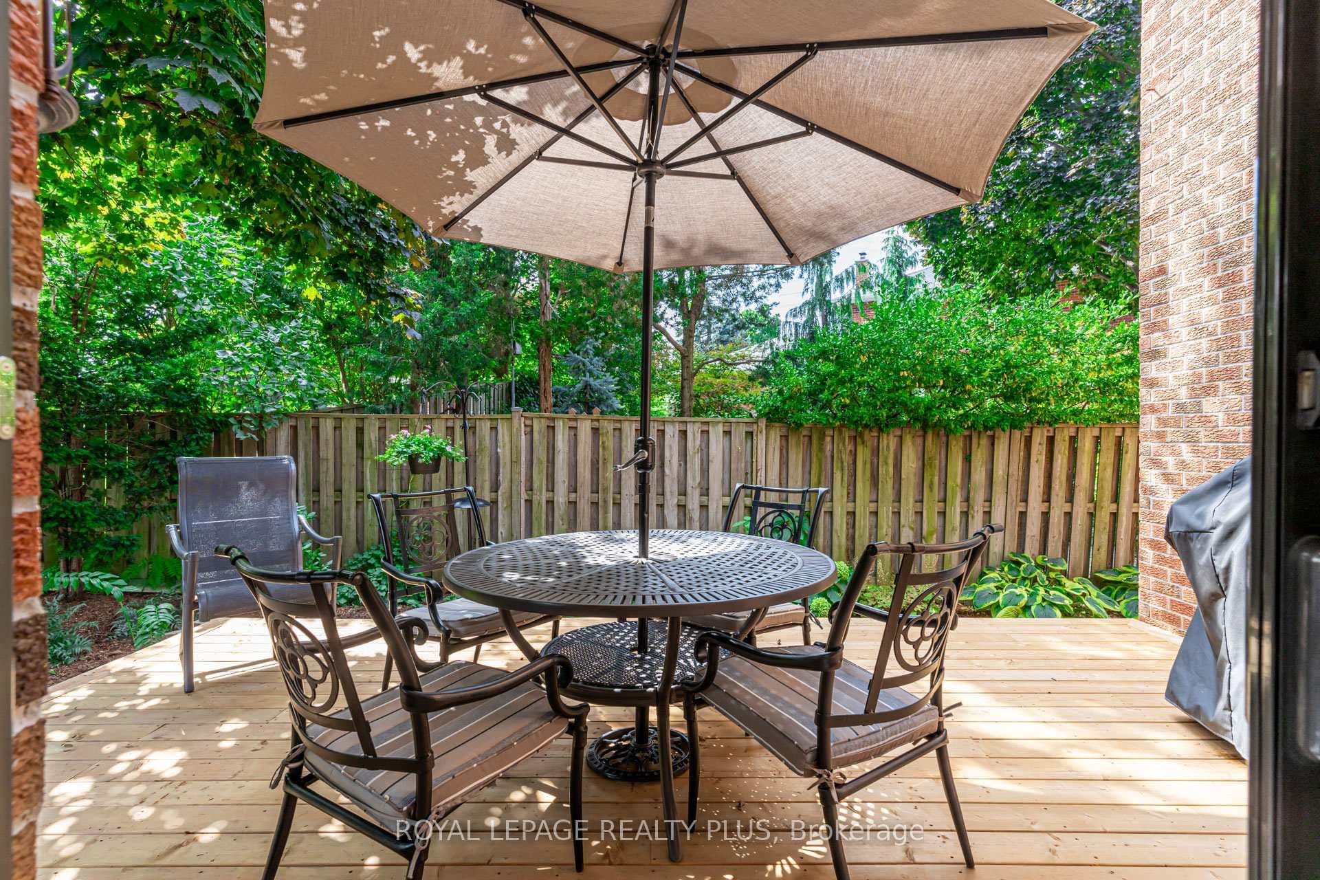 2476 Hargood Place photo 27