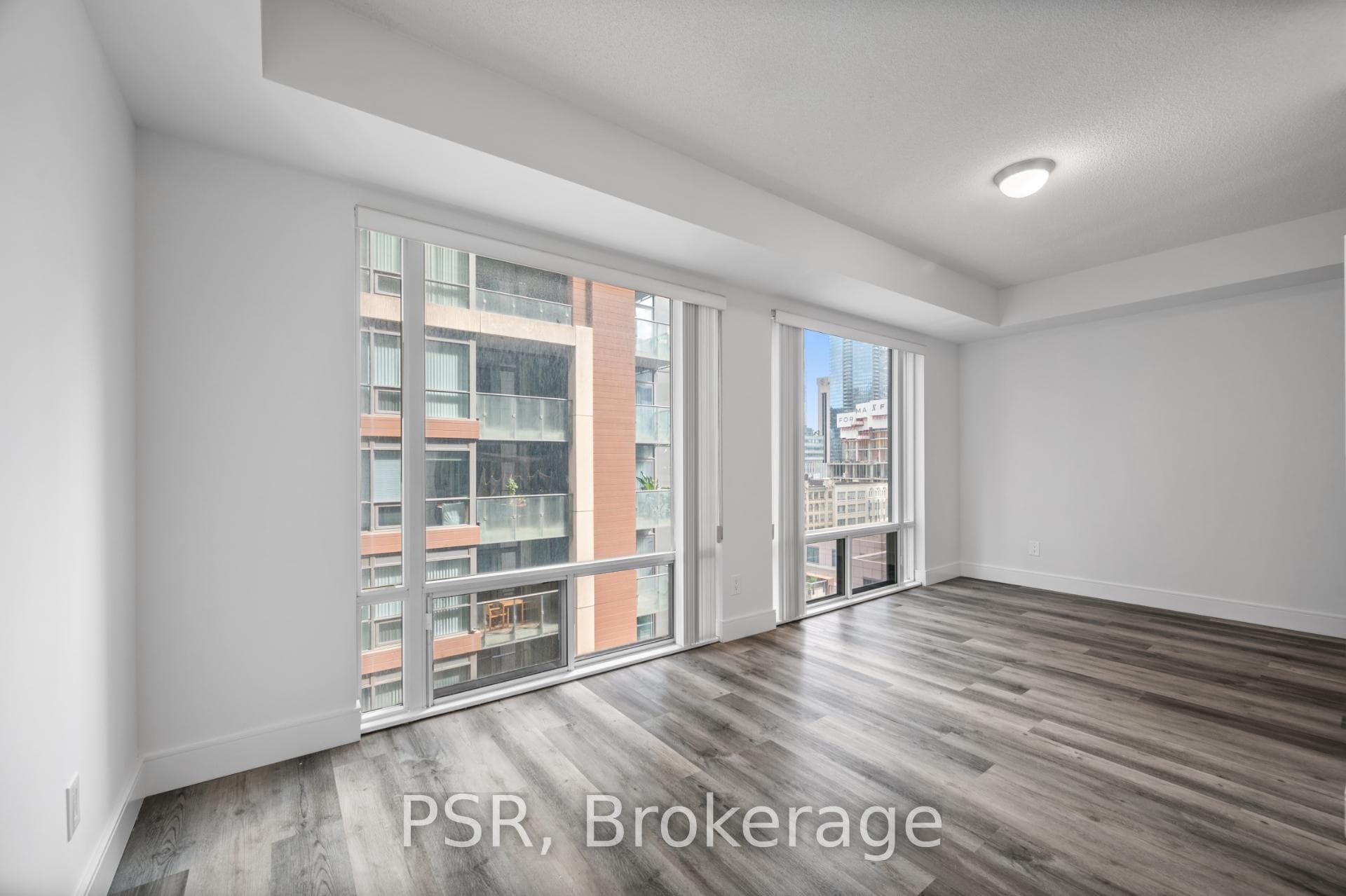 50 John Street Unit 1118 photo 4