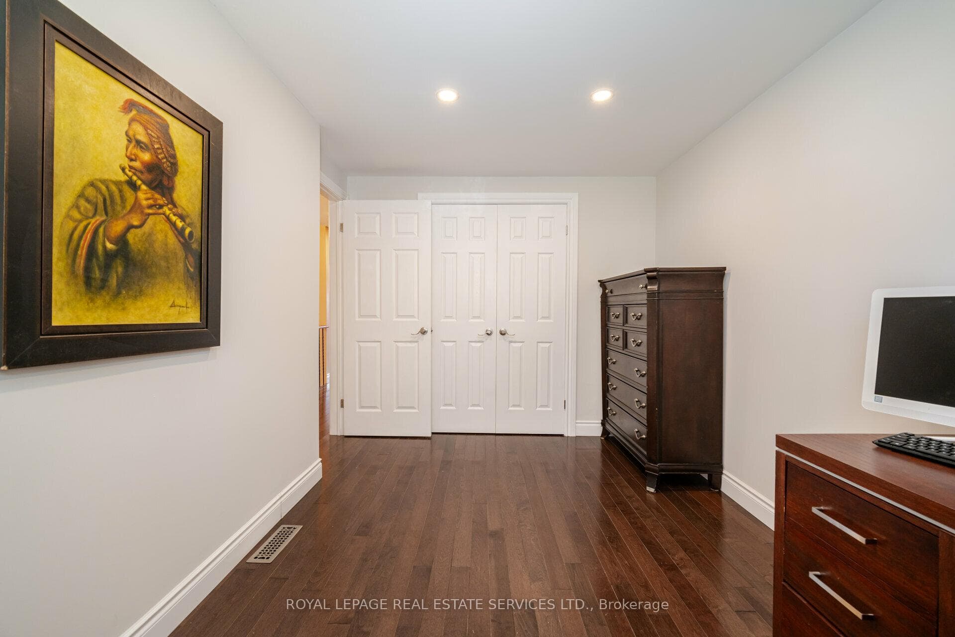 1084 Pearson Drive photo 22