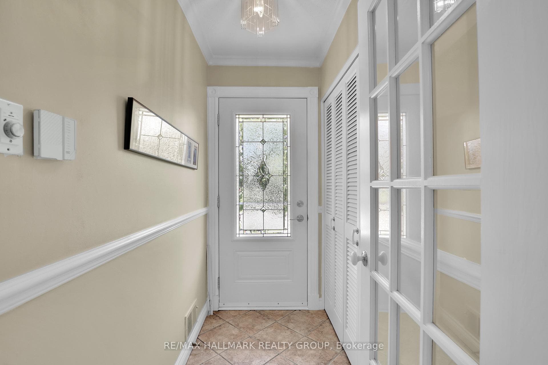 3242 Albion Road photo 7