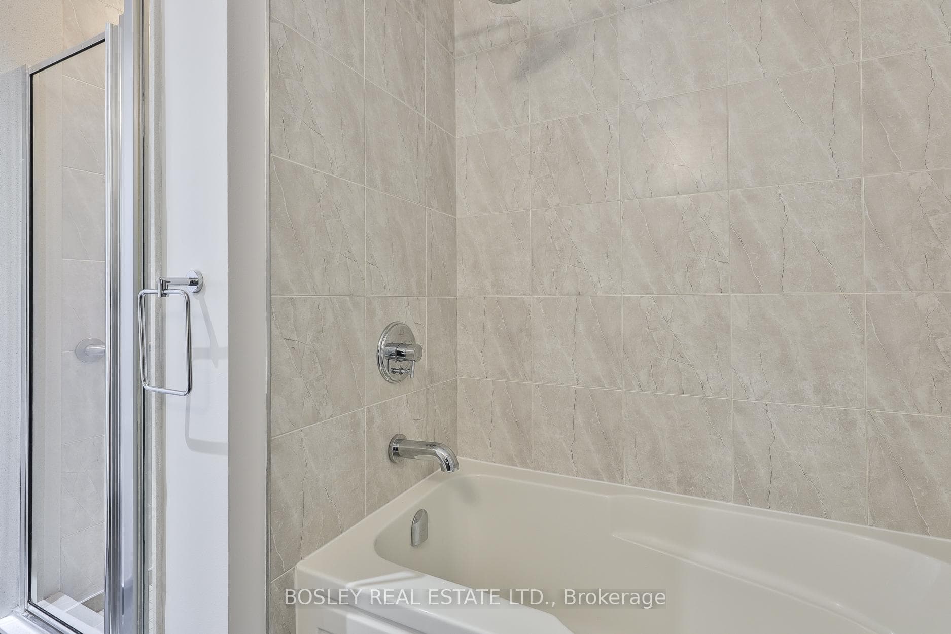 160 Vanderhoof Avenue Unit 906 photo 21