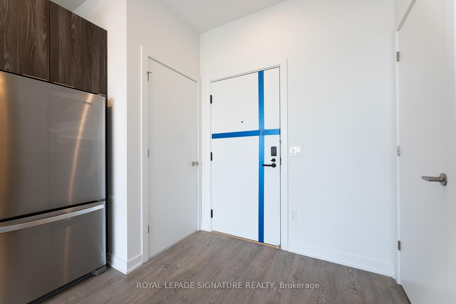 770 Whitlock Avenue Unit 809 photo 2