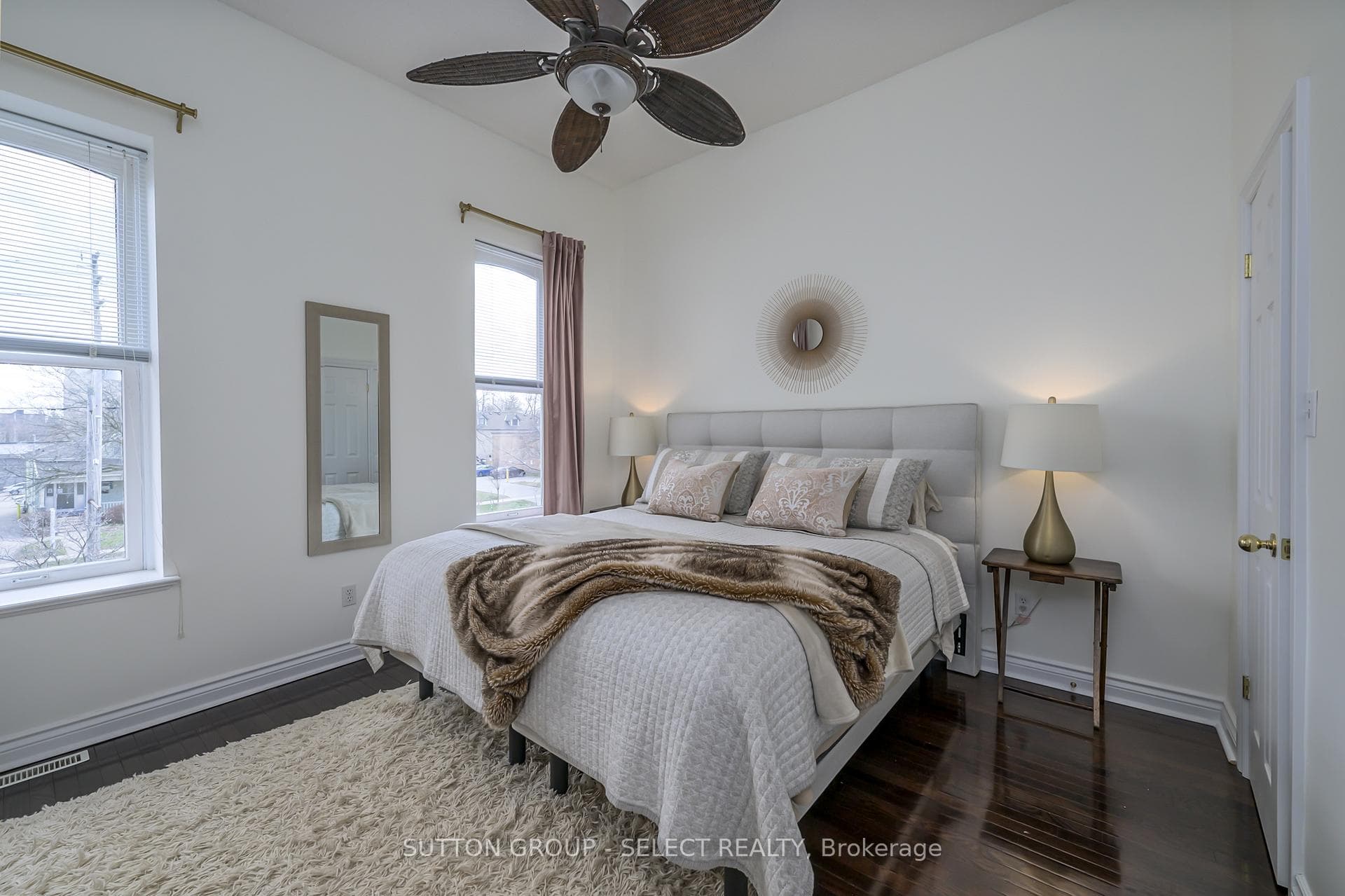 609 Colborne Street Unit 3 photo 23