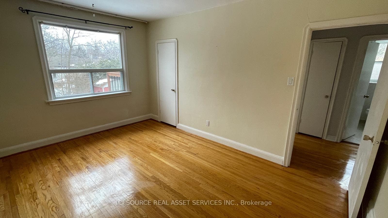 566 Drymen Crescent photo 10