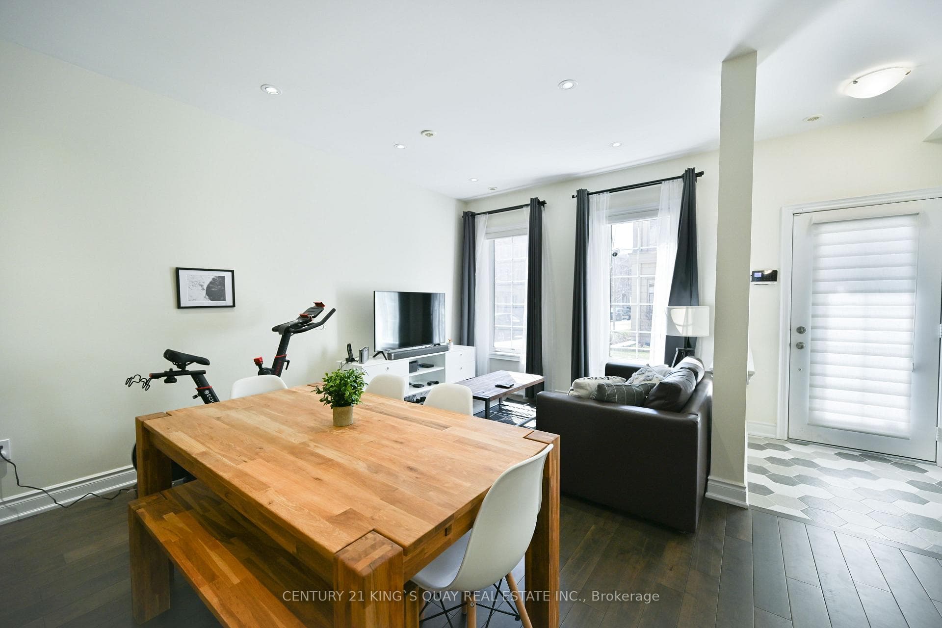 40 Hargrave Lane Unit 7 photo 13