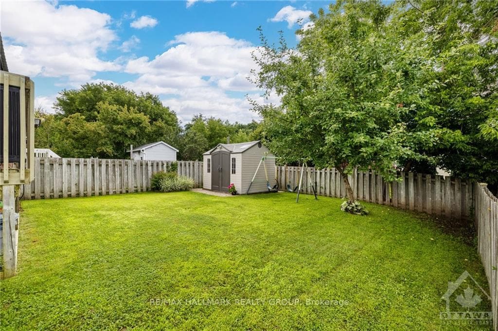 924 DIANNE Avenue photo 27