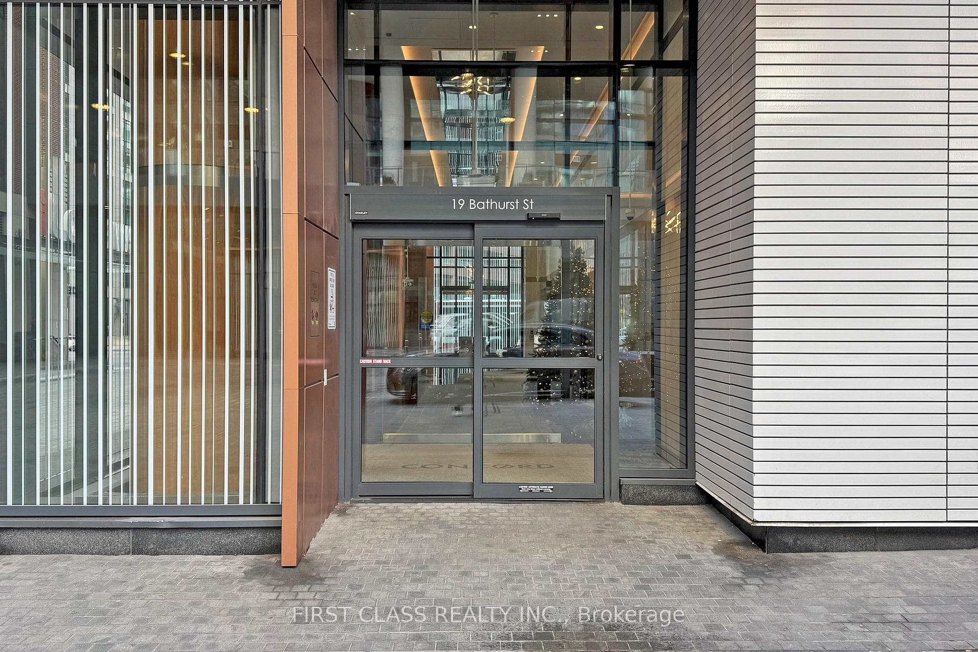 19 Bathurst Street Unit 3012 photo 3
