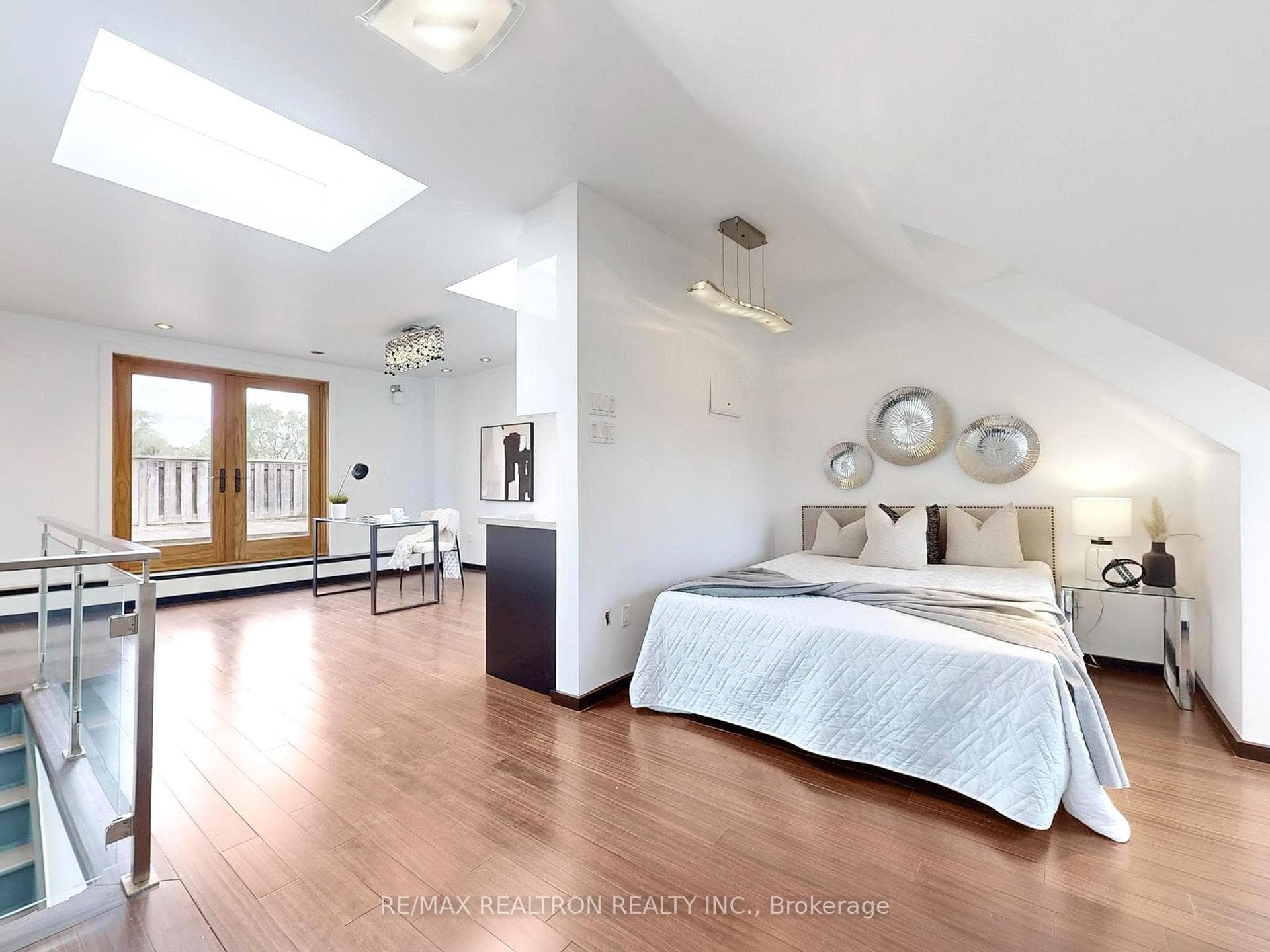 10 Lindsey Avenue photo 30