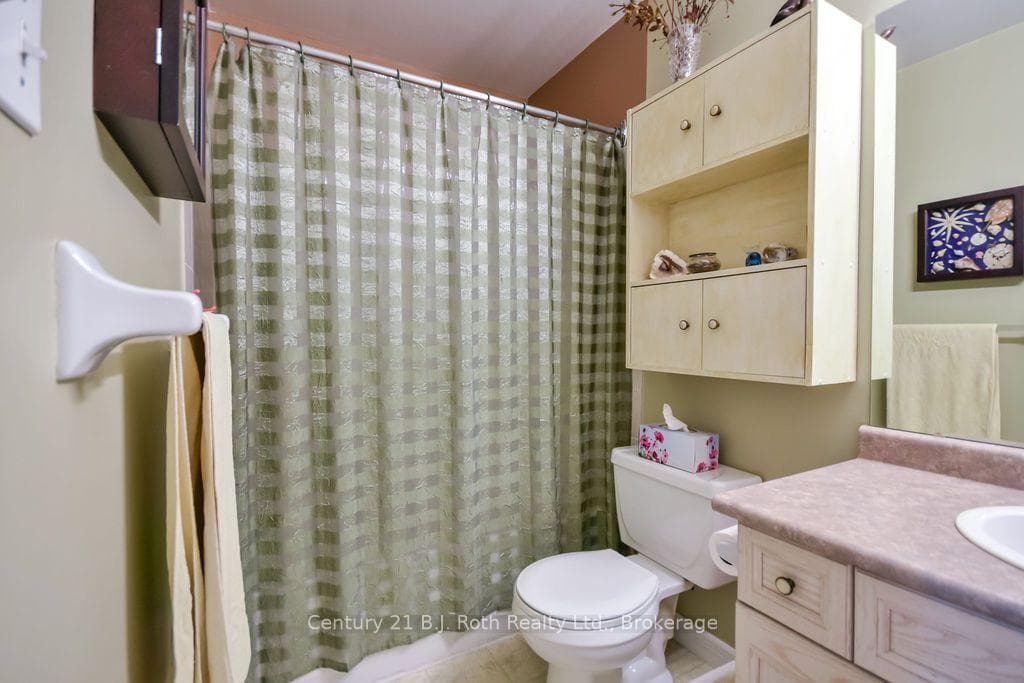 59 Anderson Crescent photo 12