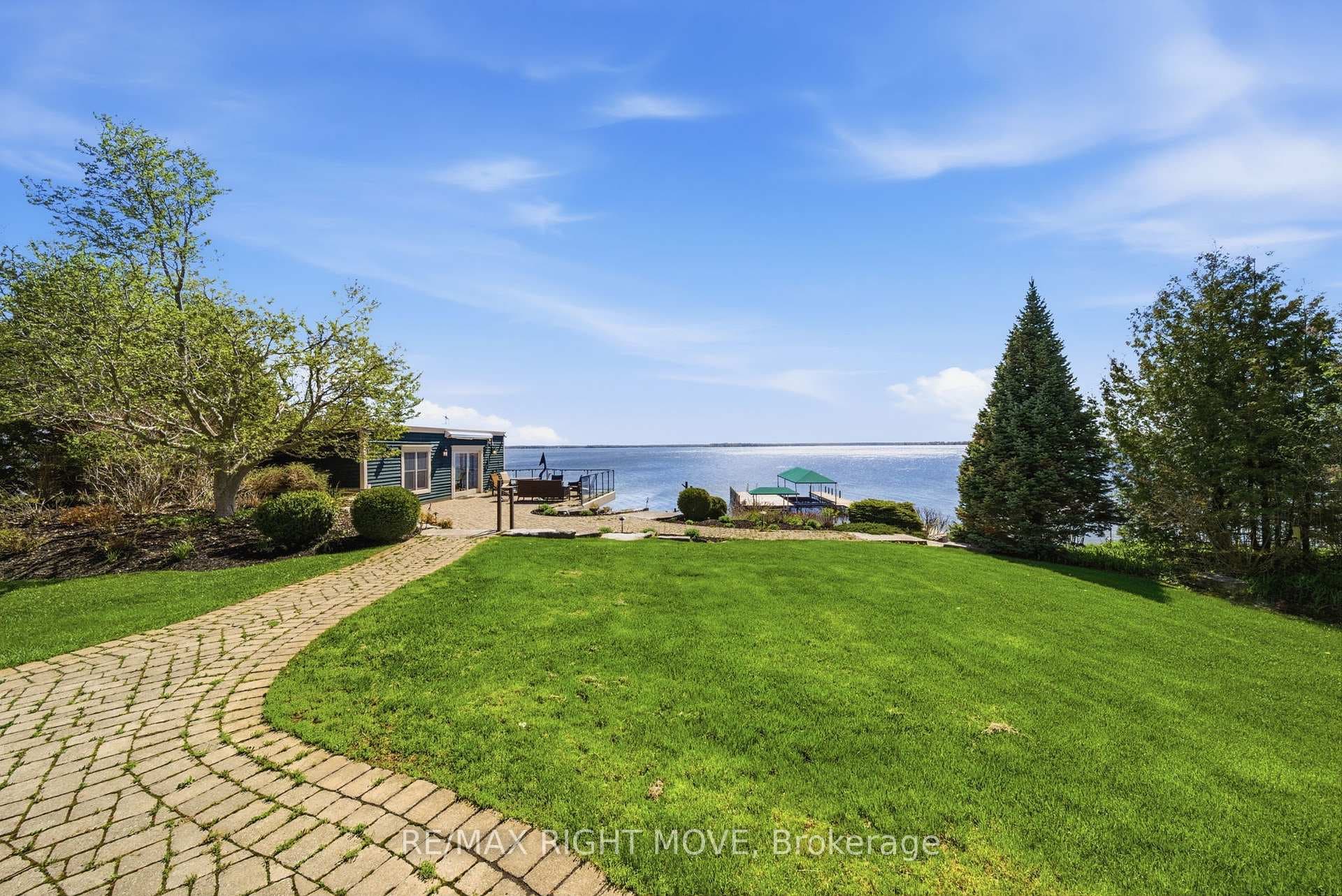 28 Maple Drive photo 40