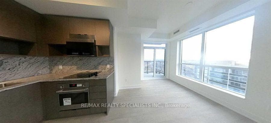 9 MABELLE Avenue Unit 3125 photo 3