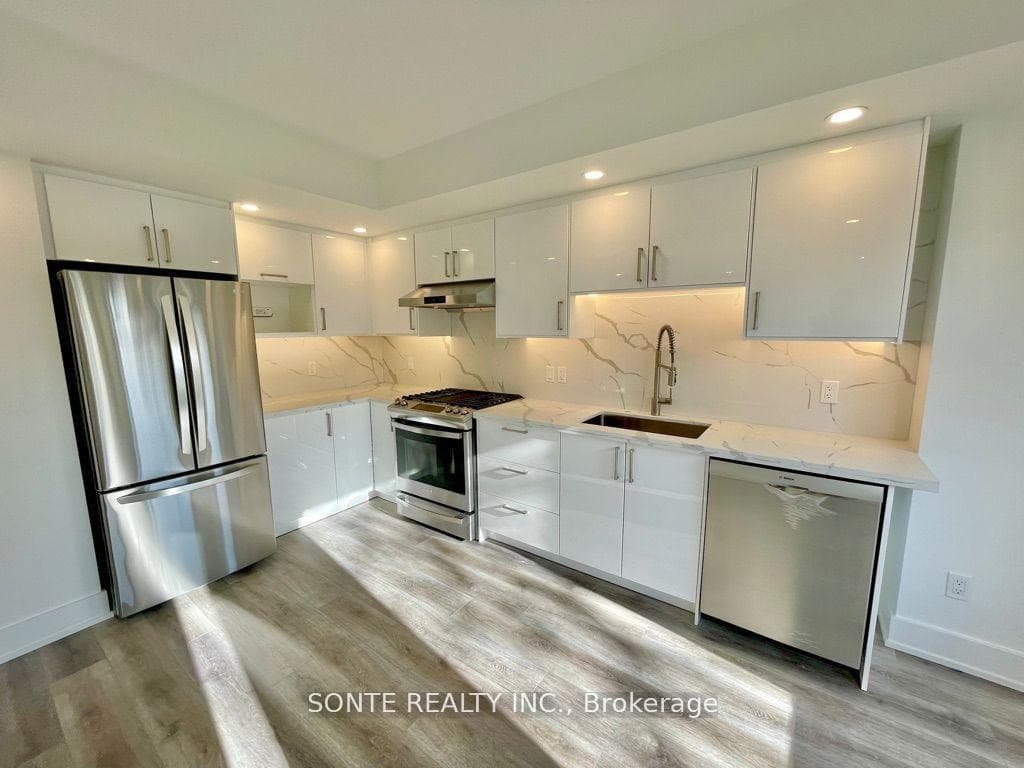 333 Palmerston Boulevard Unit #201 photo 9