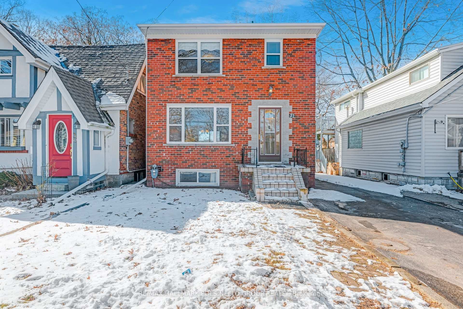 32 Mcdonald Avenue photo 1