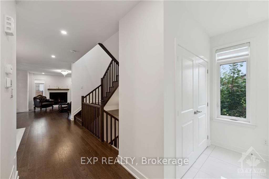 748 OVATION Grove photo 3