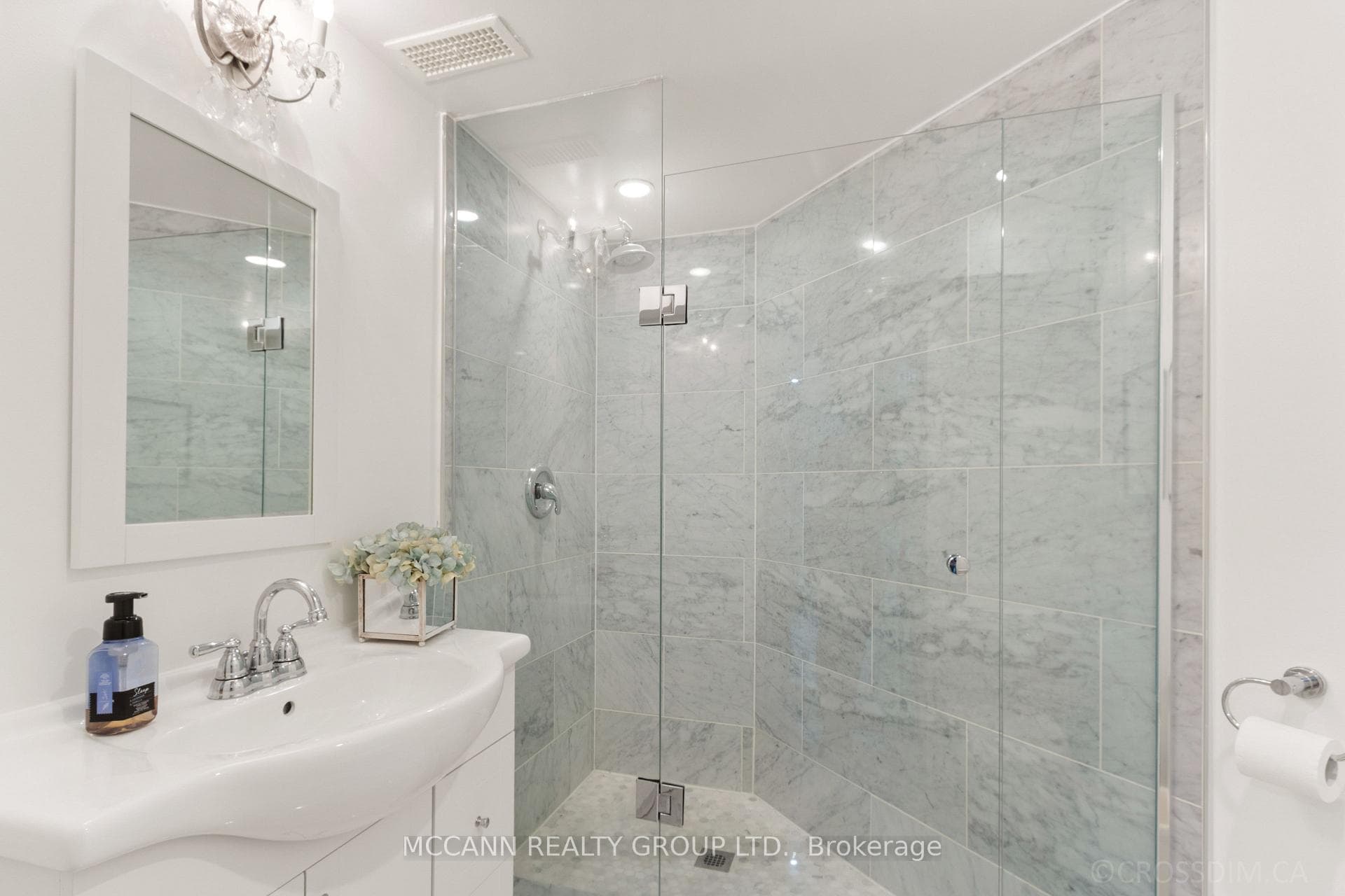 27 Strathgowan Crescent photo 40