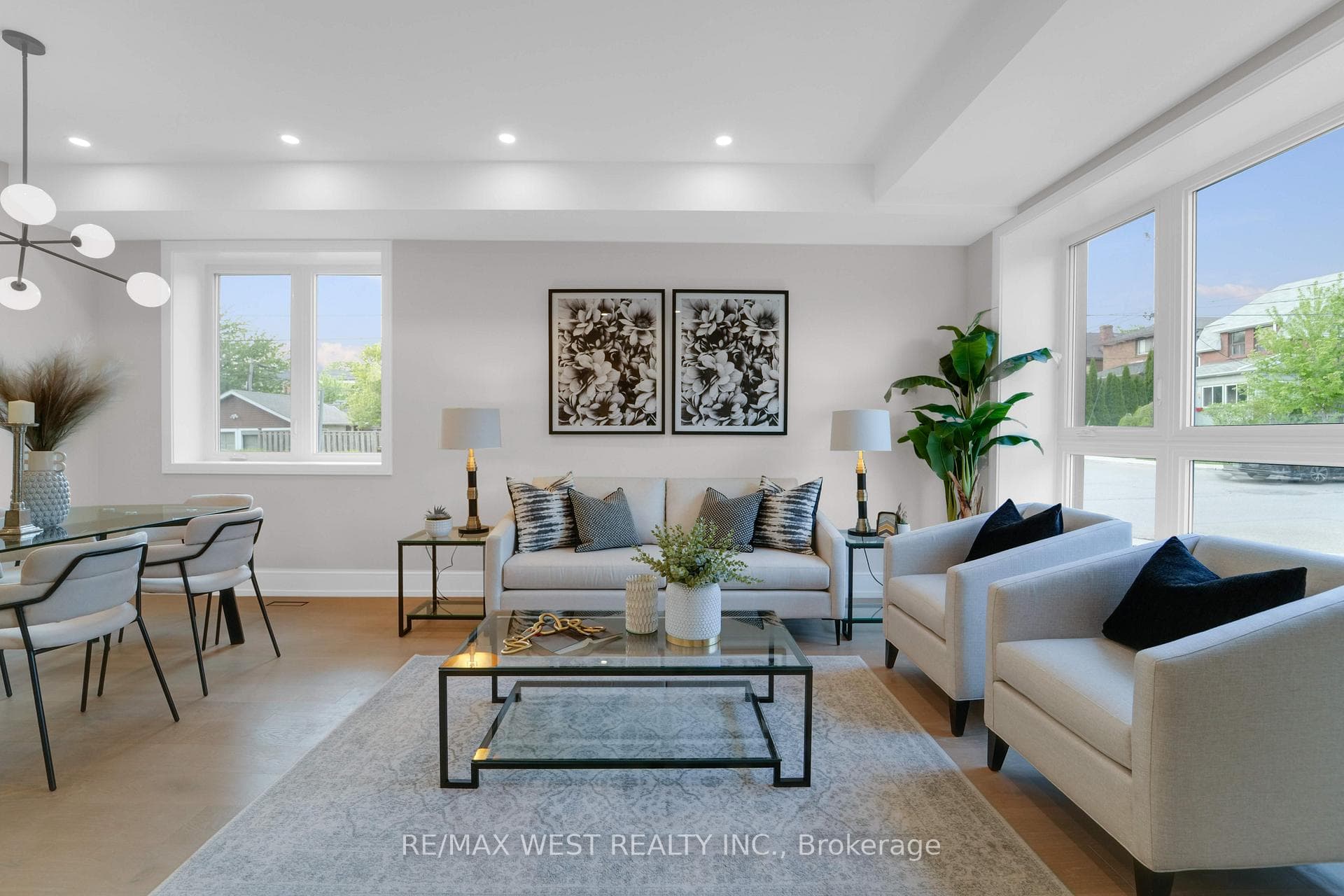 210 Cedric Avenue photo 3