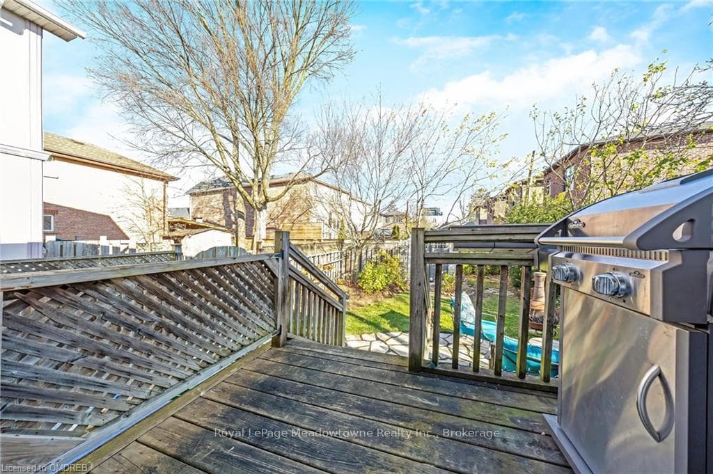 1043 CAWTHRA Road photo 31