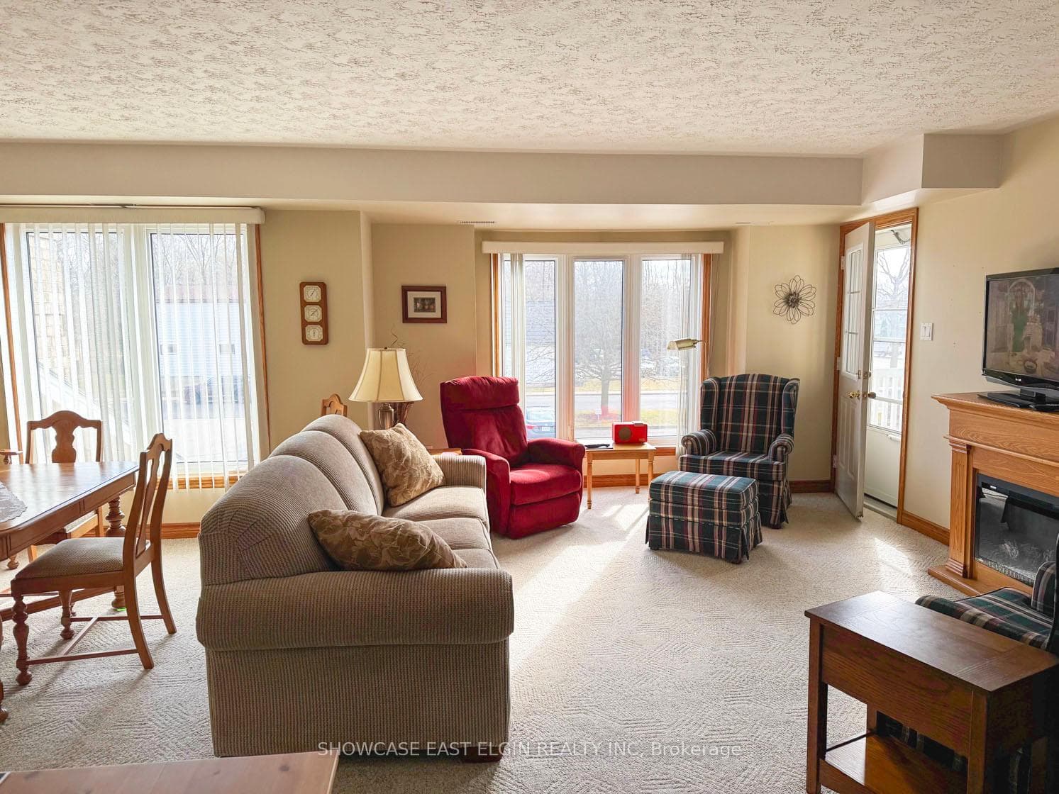 22 Linwood Drive Unit 207 photo 3