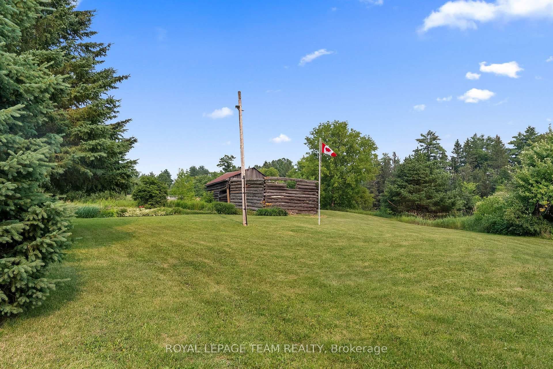 620 Yantha Road Unit A photo 42