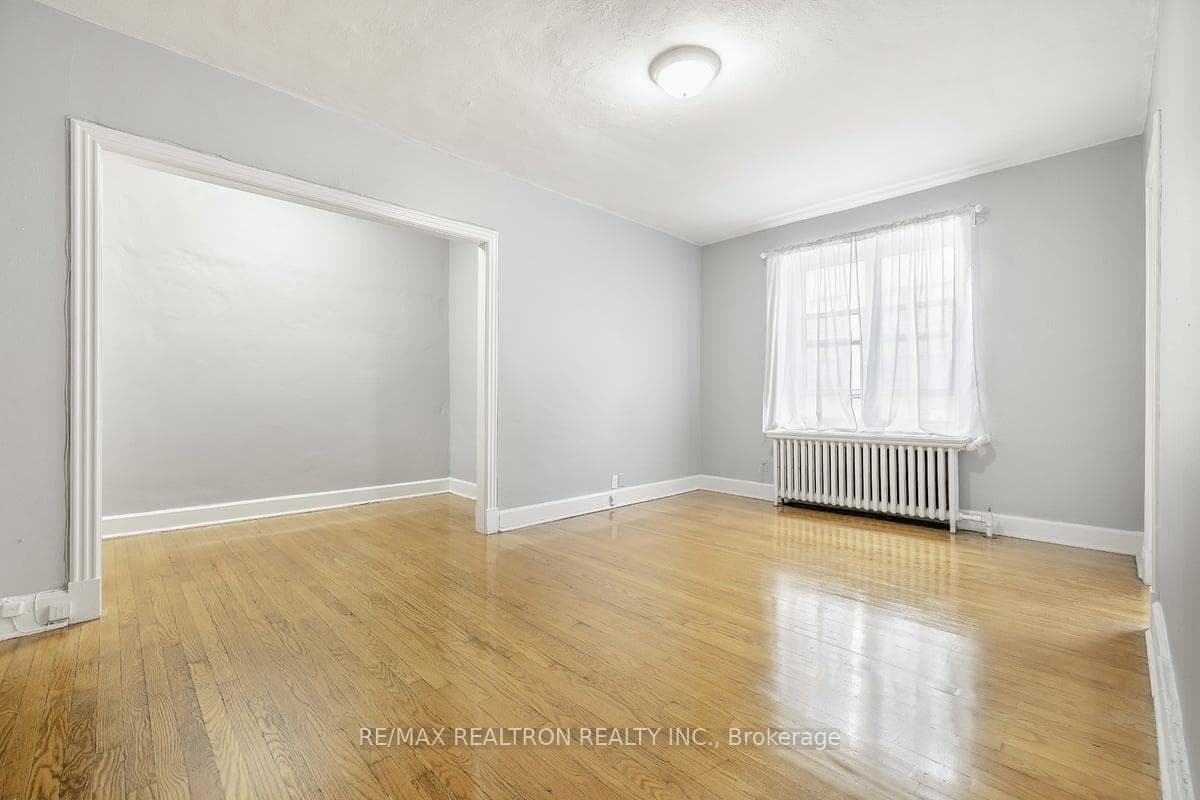 1 Mallory Gardens Unit 4 photo 5
