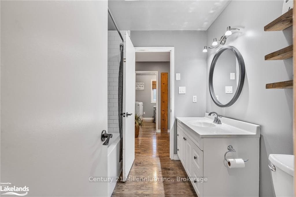 230 CHRISTOPHER Street photo 15