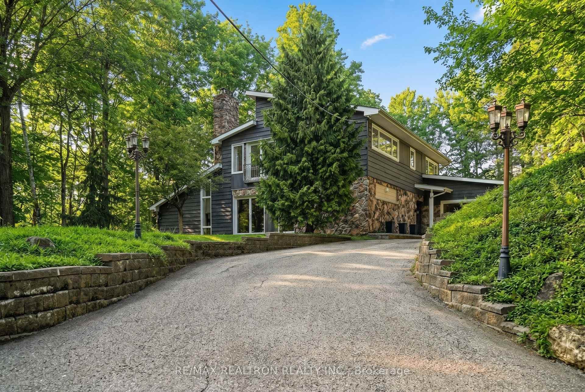 14038 Bayview Avenue photo 33