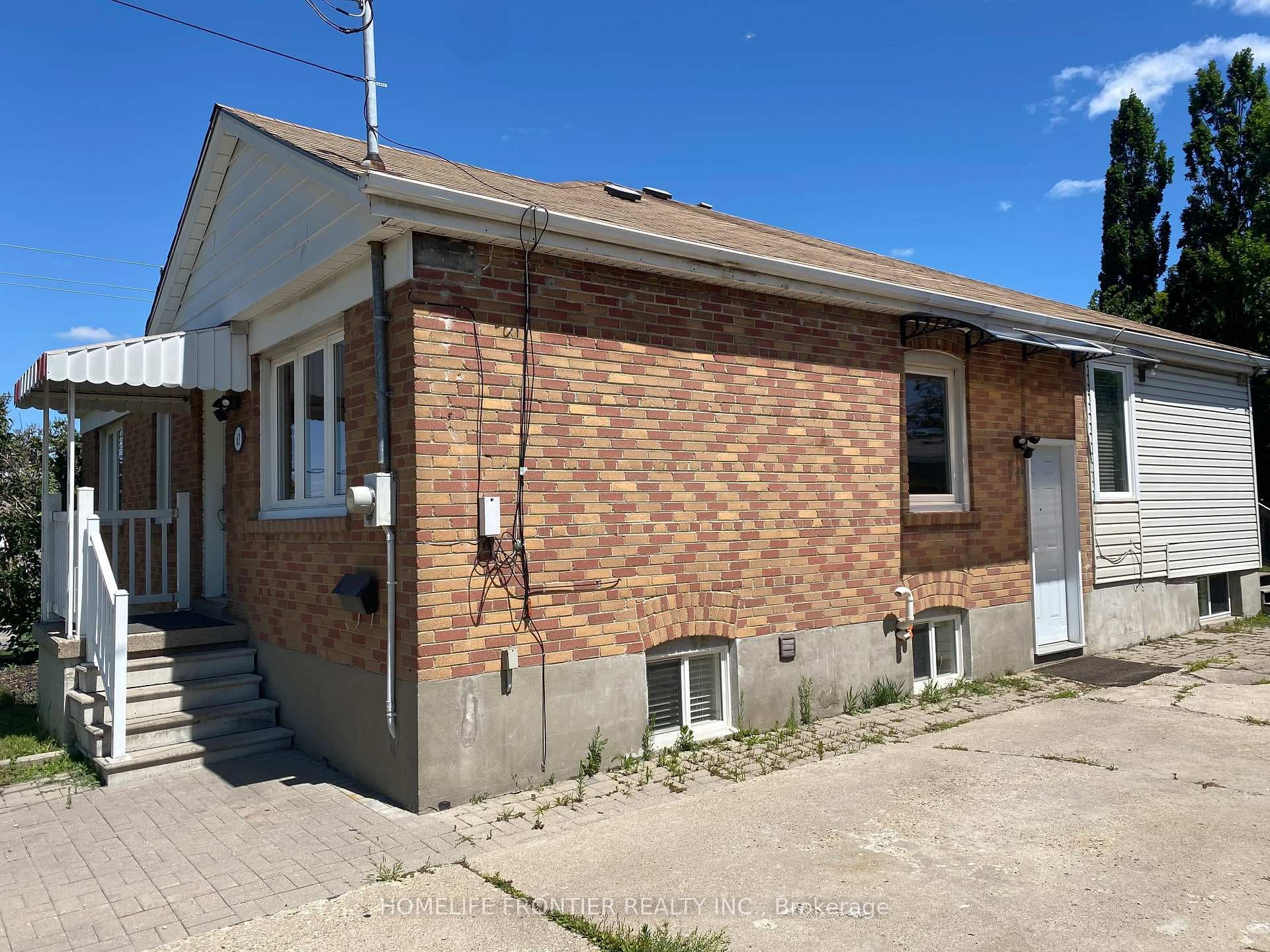 63 Lockerbie Avenue Unit Unit D photo 2