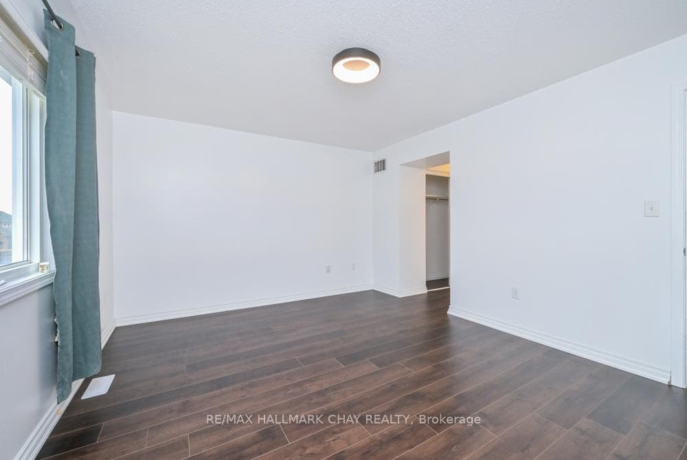 73 Kidd Crescent photo 23
