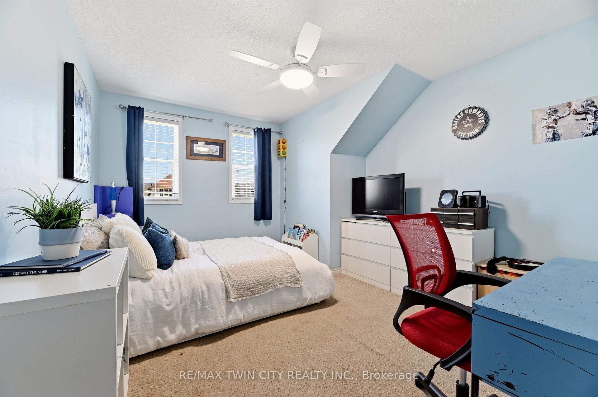 6 Jones Lane photo 16