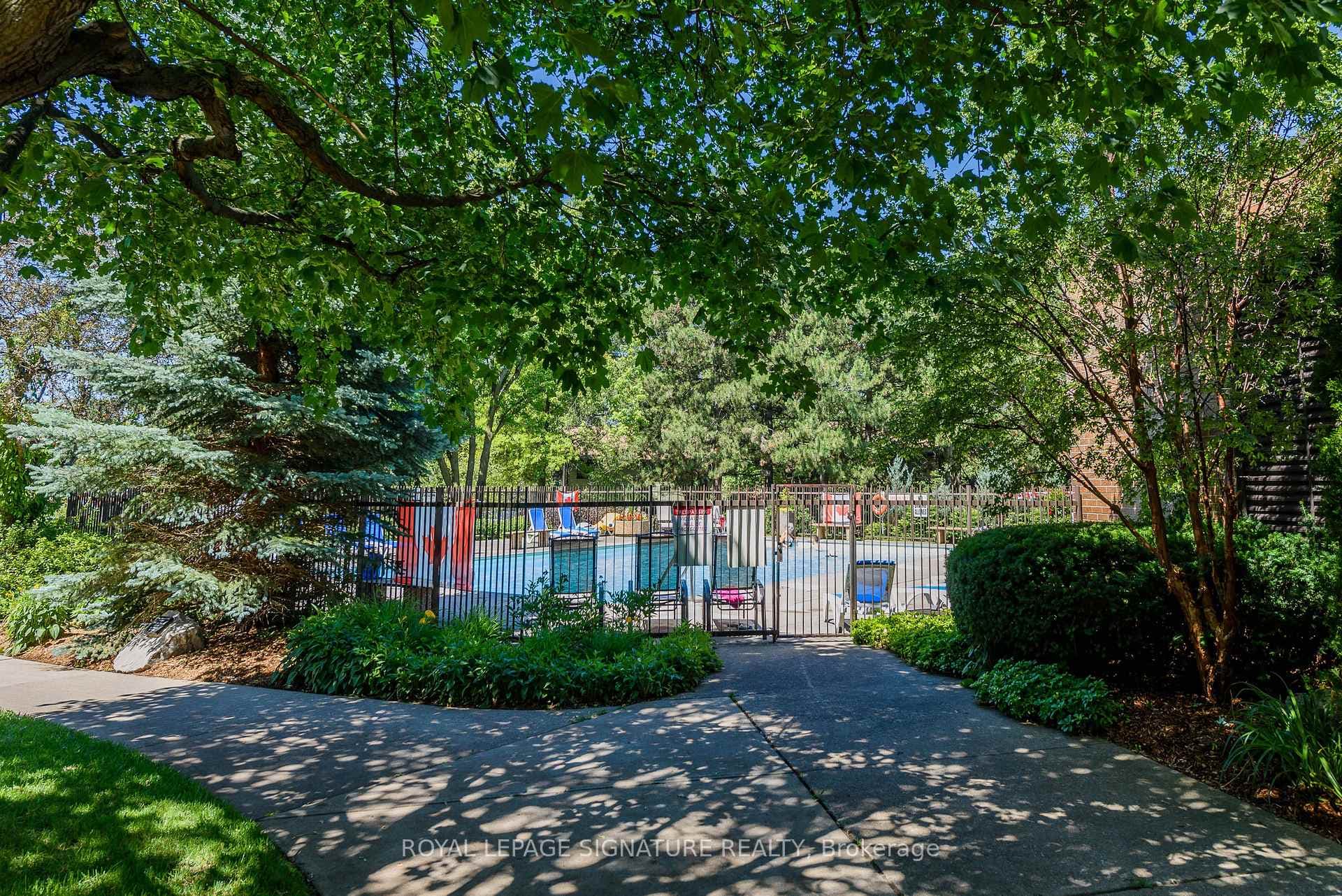 50 Baif Boulevard Unit 409 photo 40