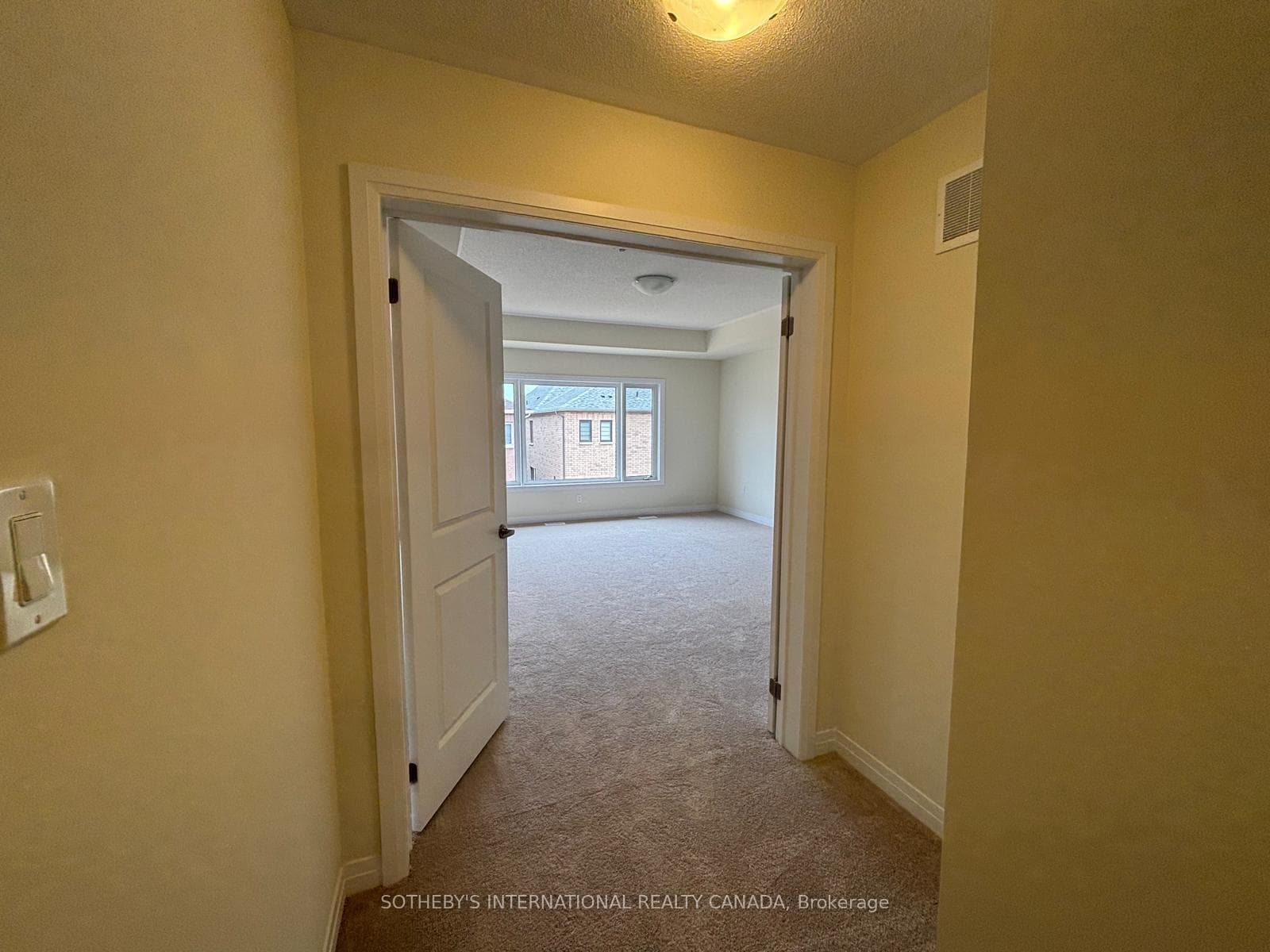 63 Teskey Crescent photo 17