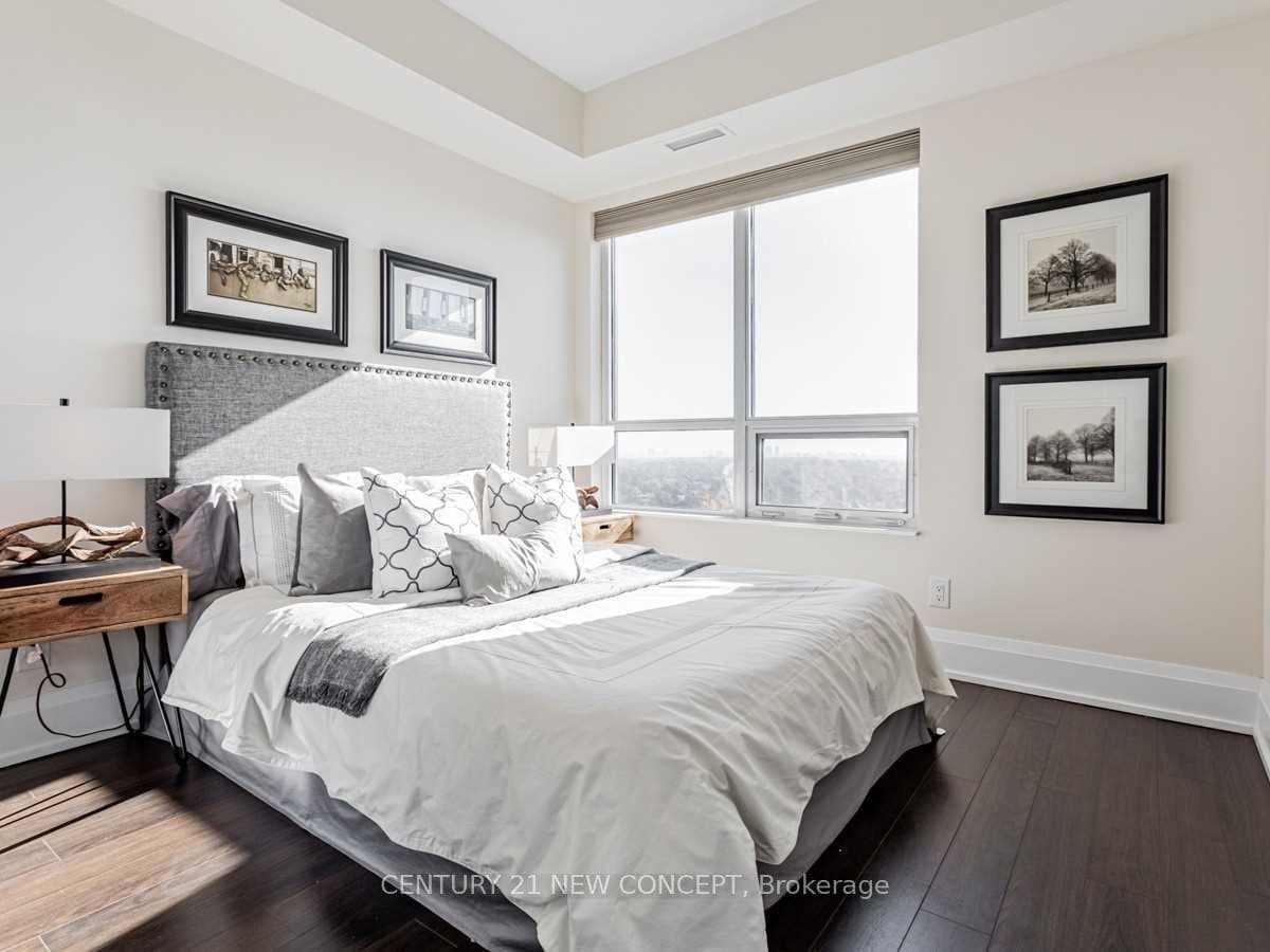 120 HARRISON GARDEN Boulevard Unit 1807 photo 7