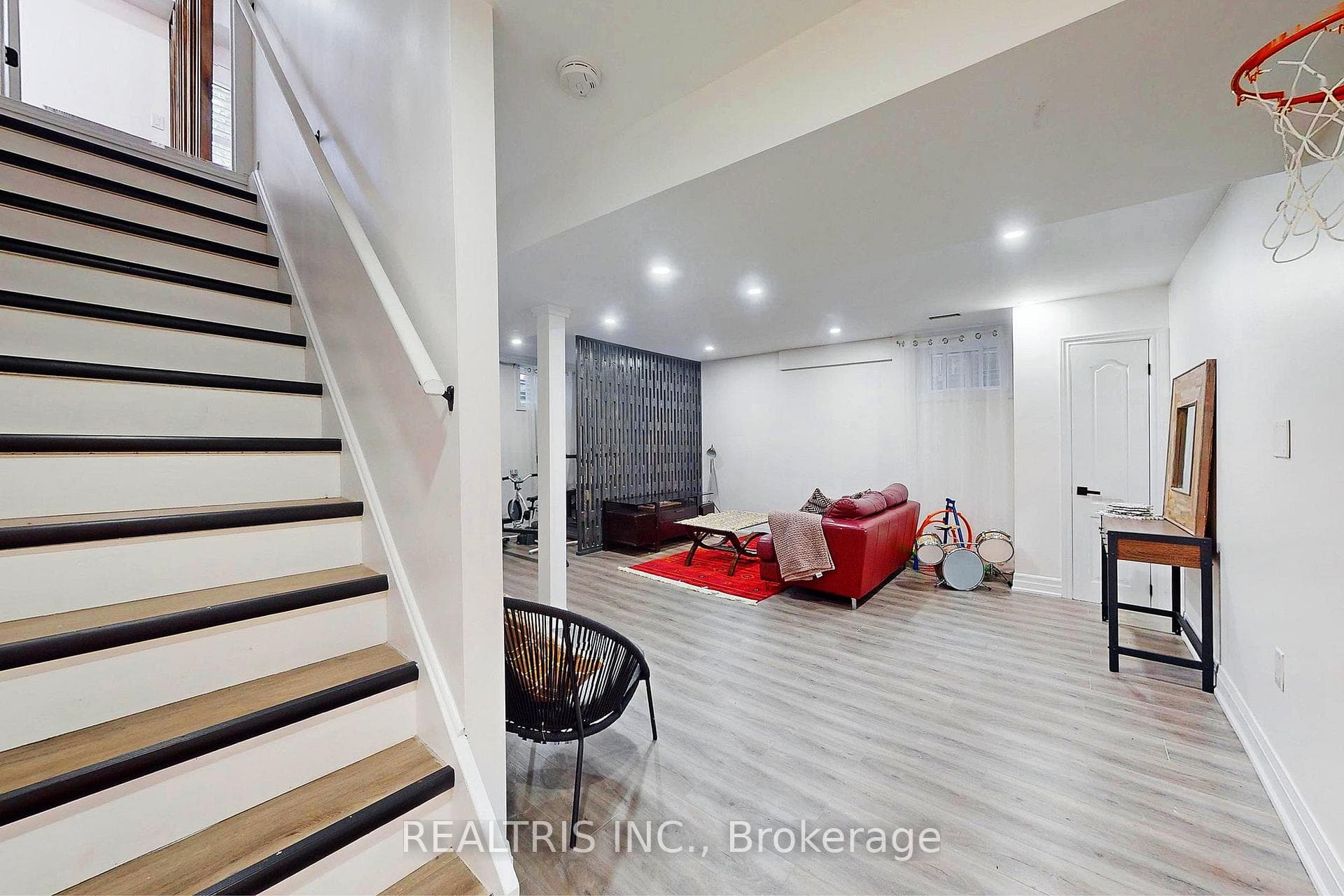 12339 Ninth Line photo 31