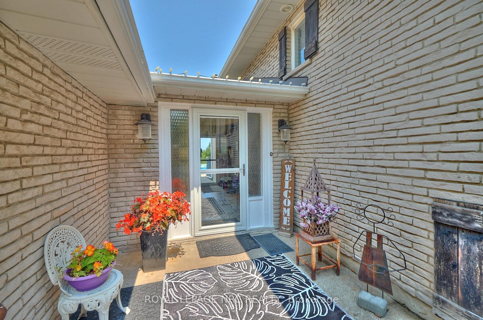 1750 York Road photo 2