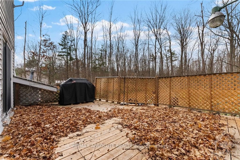 455 CAMPBELL Drive photo 24