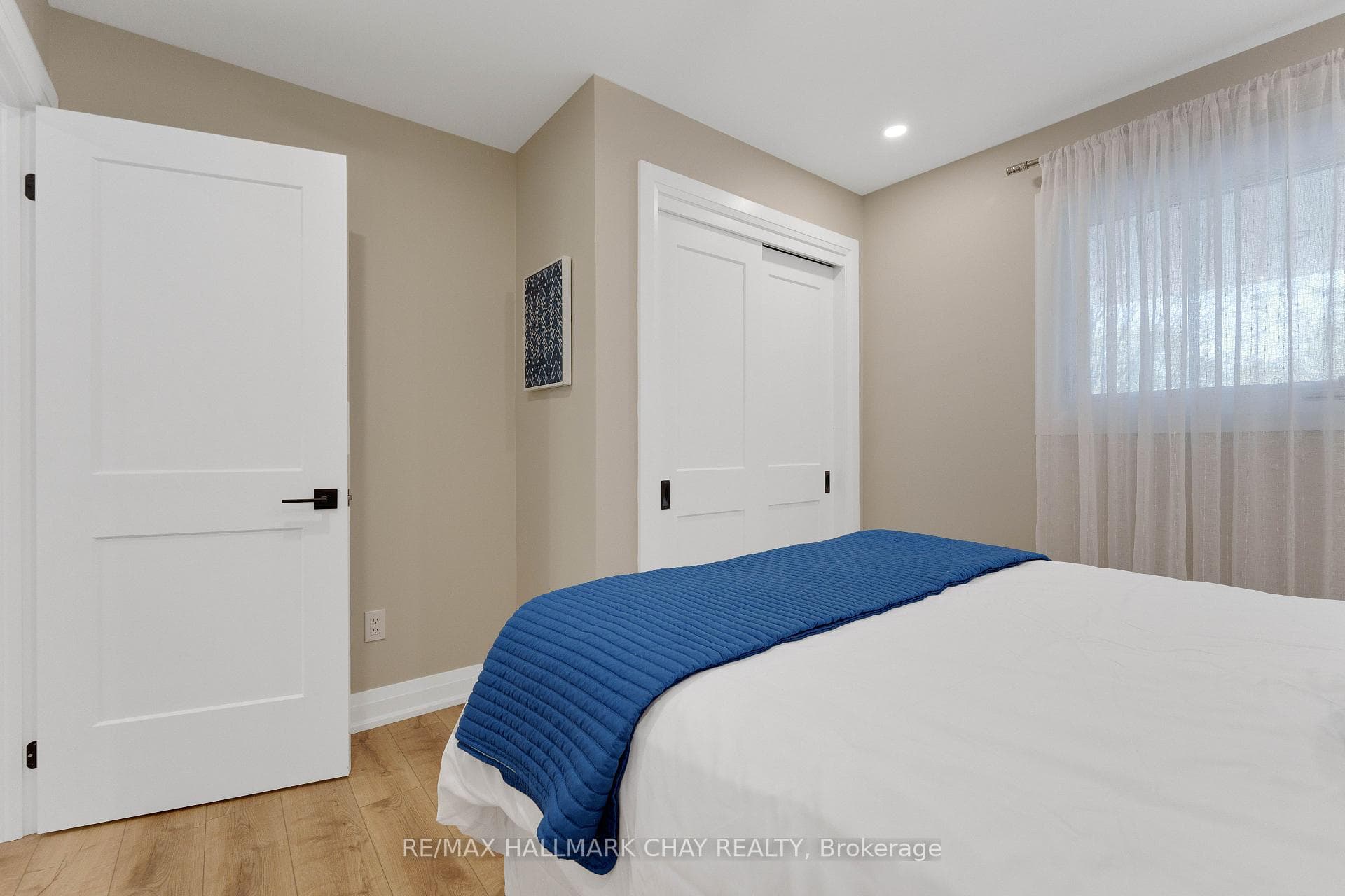 1389 Hendrie Road photo 16