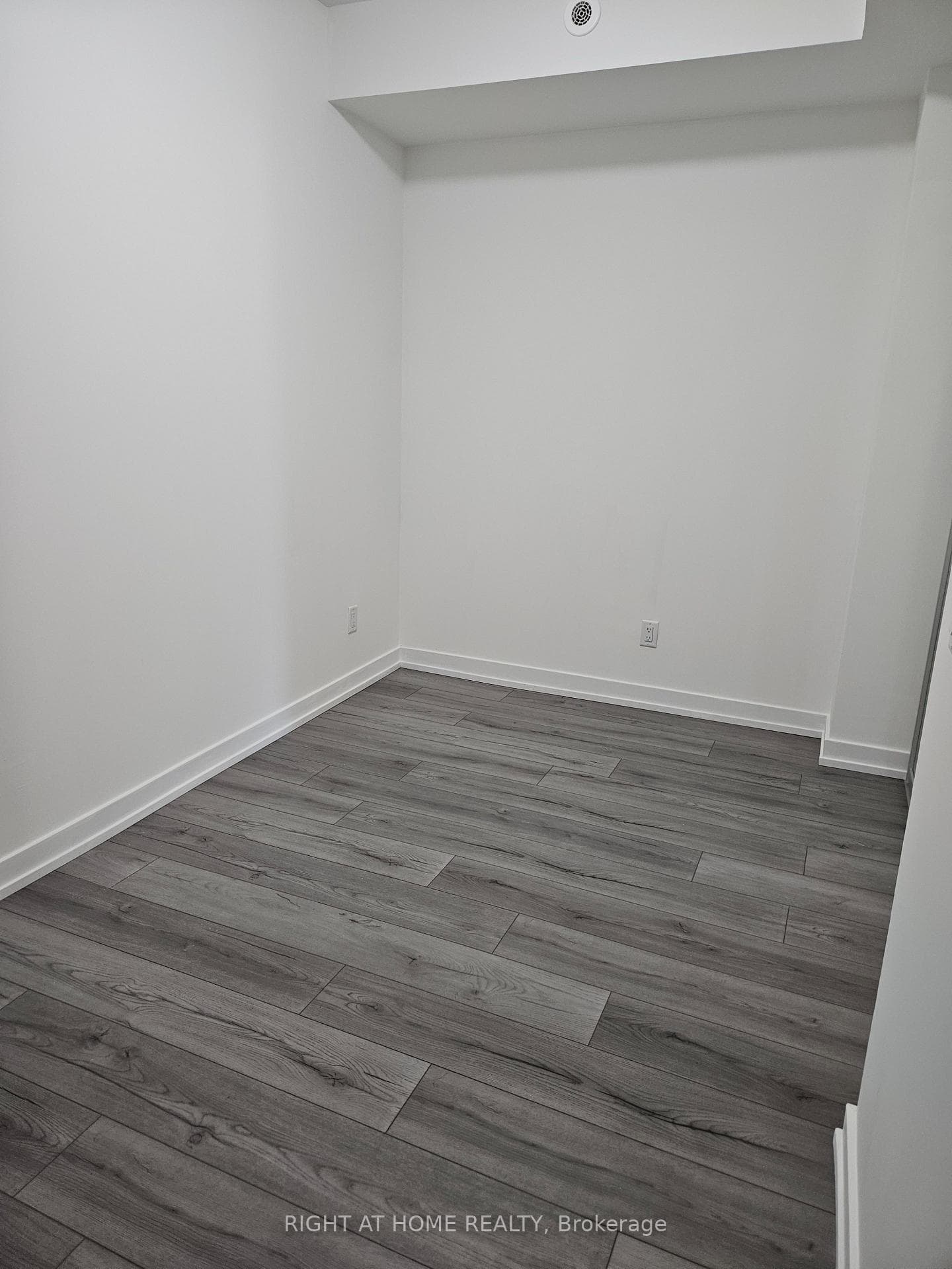 268 Finch Avenue Unit 17 photo 10