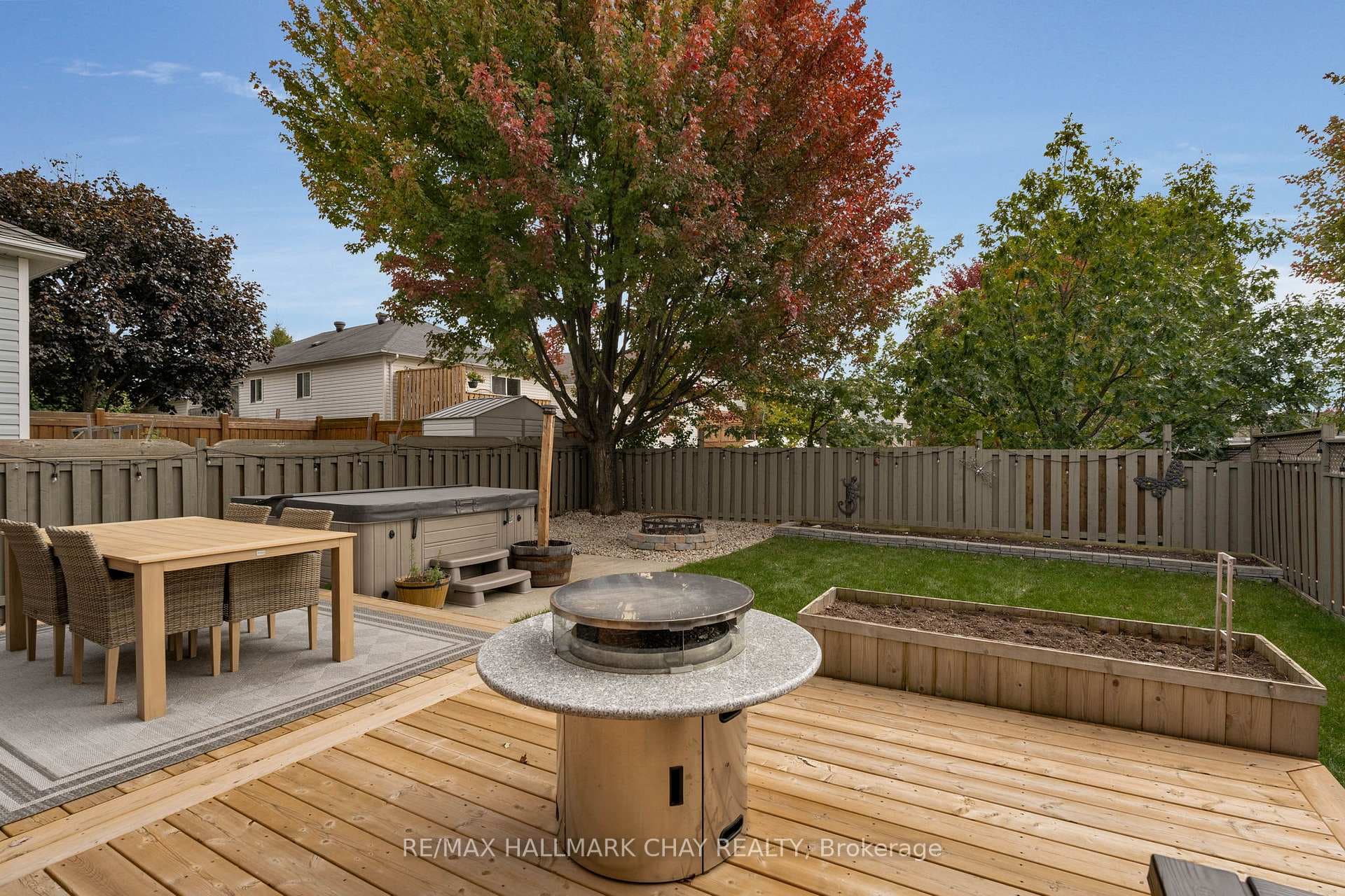 15 Moir Crescent photo 31