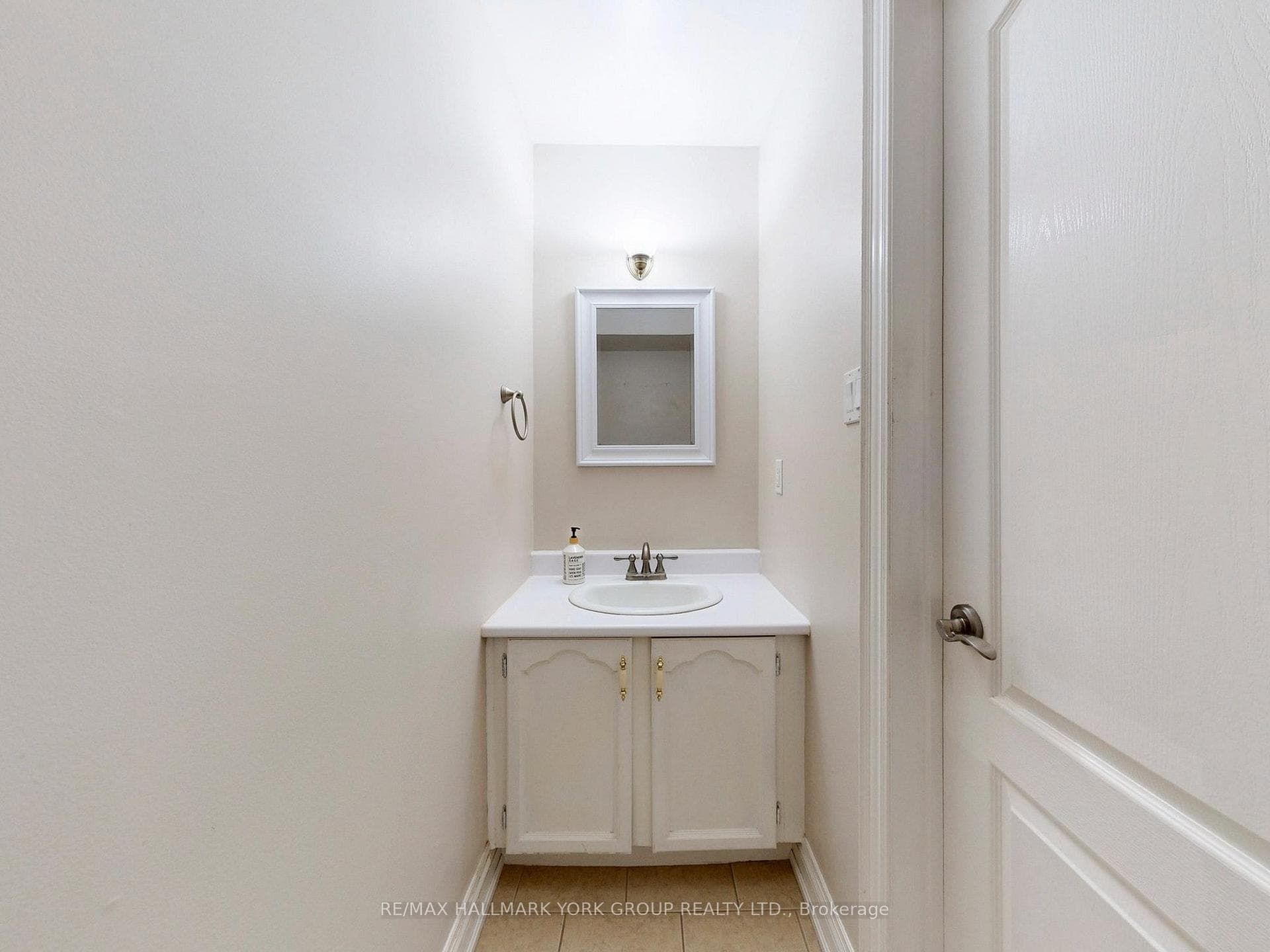 161 Spruce Street photo 15