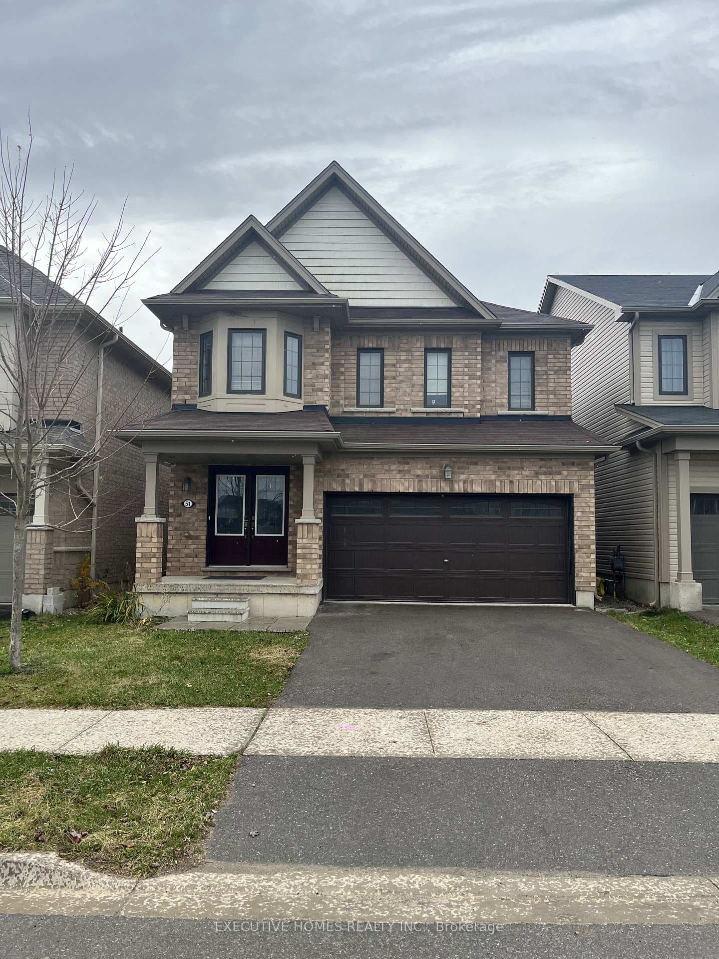51 Thompson Road photo 1