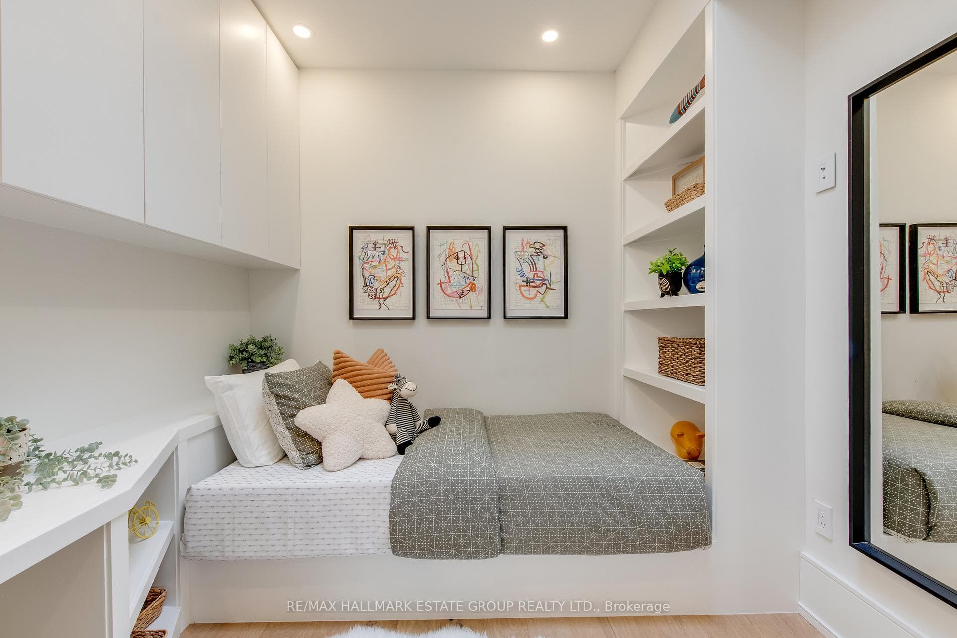 44 Waverley Road photo 35