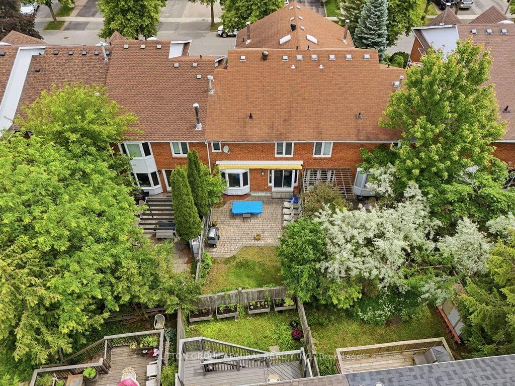 47 Brownstone Circle photo 31