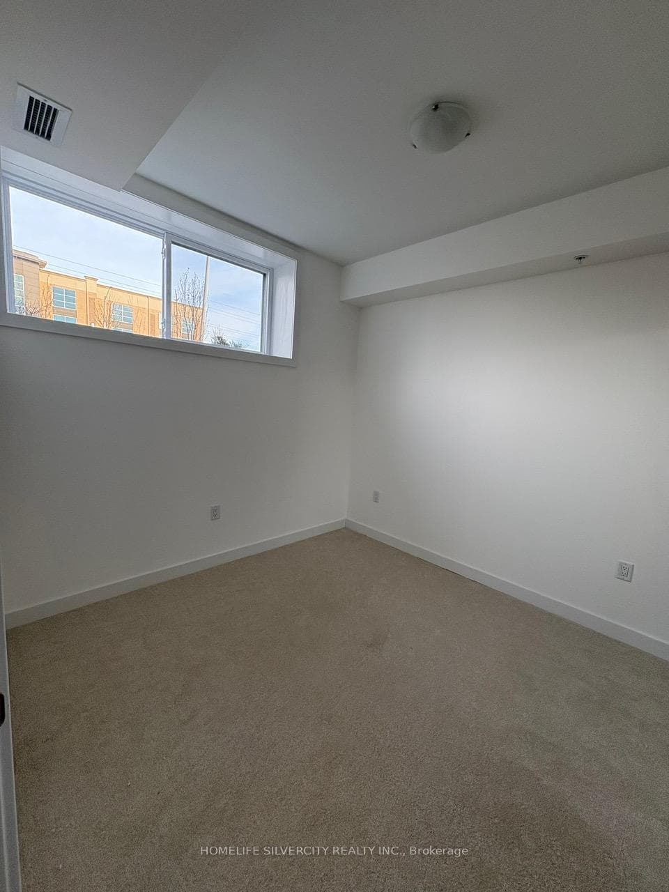 188 Angus Drive Unit 32 photo 9