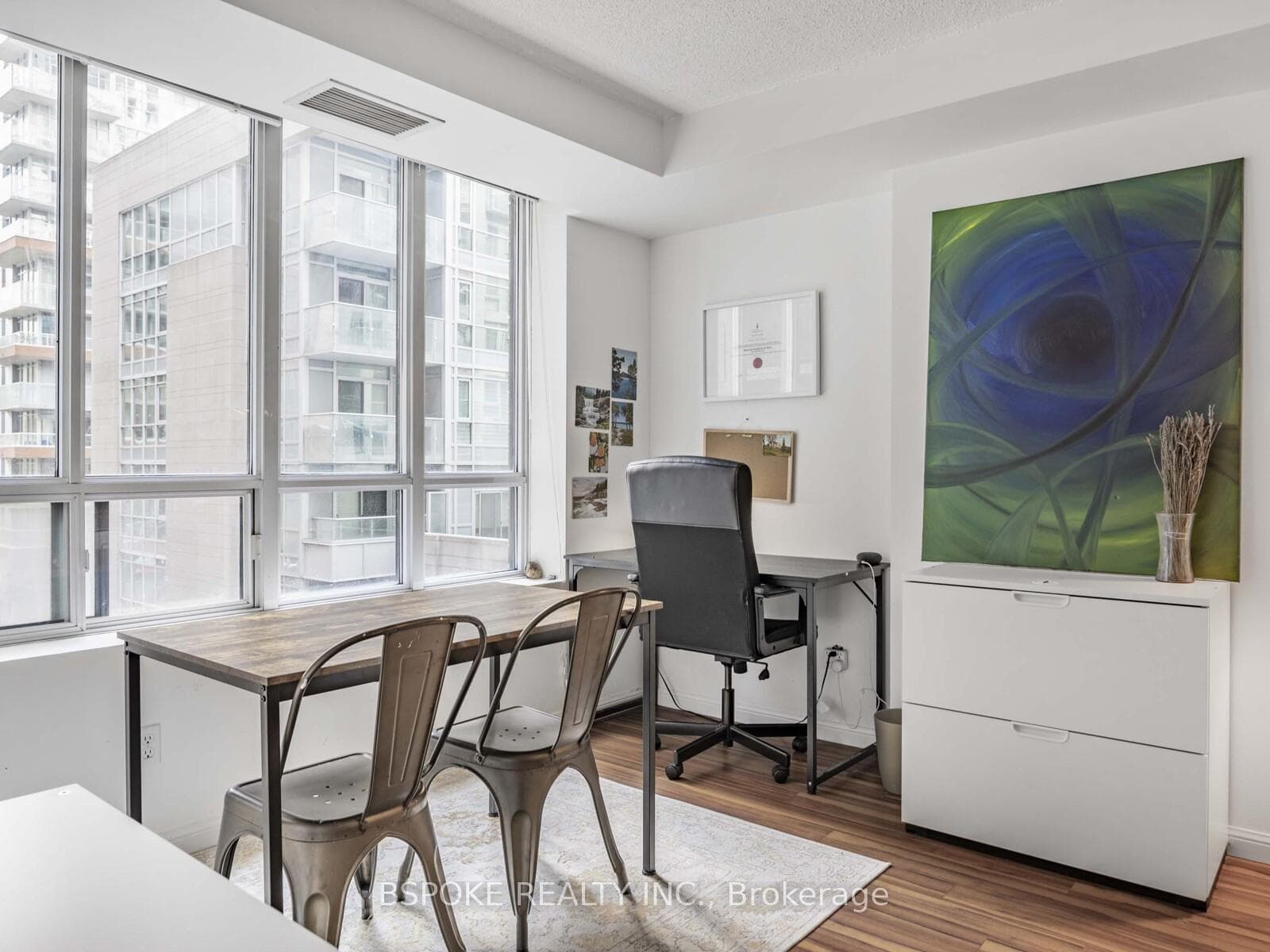 140 Simcoe Street Unit 304 photo 7